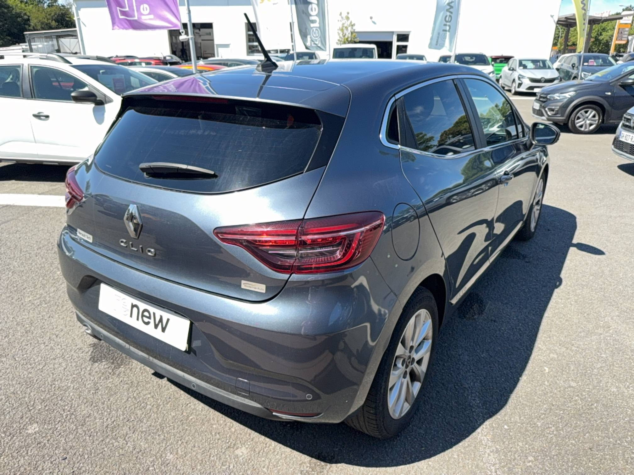 Vente en ligne Renault Clio 5 Clio TCe 100 au prix de 12 290 €