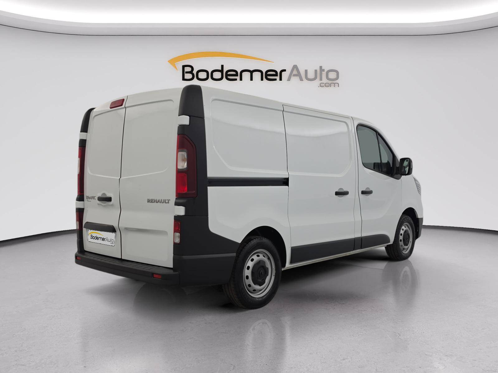Vente en ligne Renault Trafic 3 Fourgon TRAFIC FG BLUE DCI 130 L1H1 3T GSR2 au prix de 22 990 €