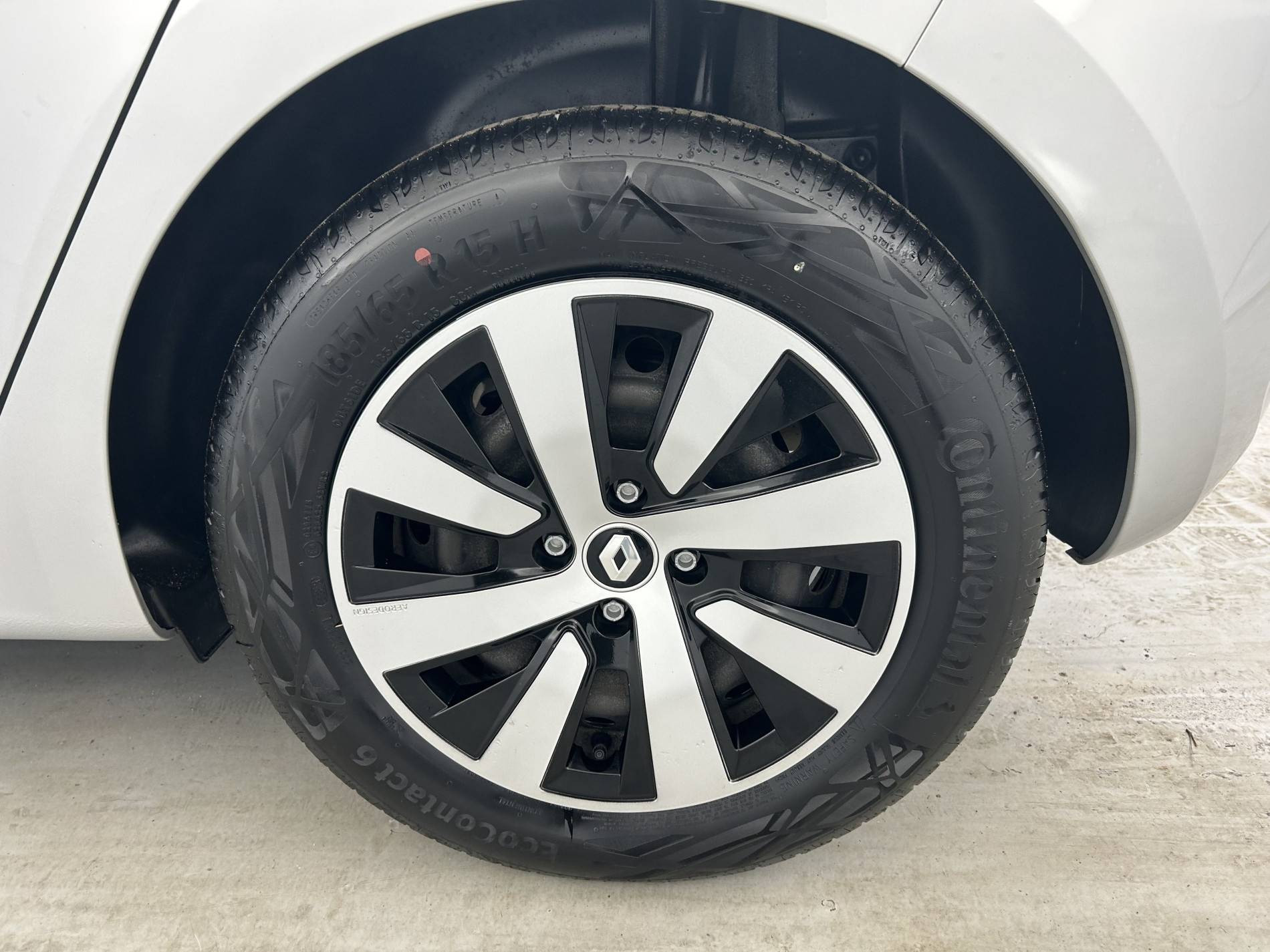 Vente en ligne Renault Clio 5 Clio TCe 90 au prix de 13 990 €