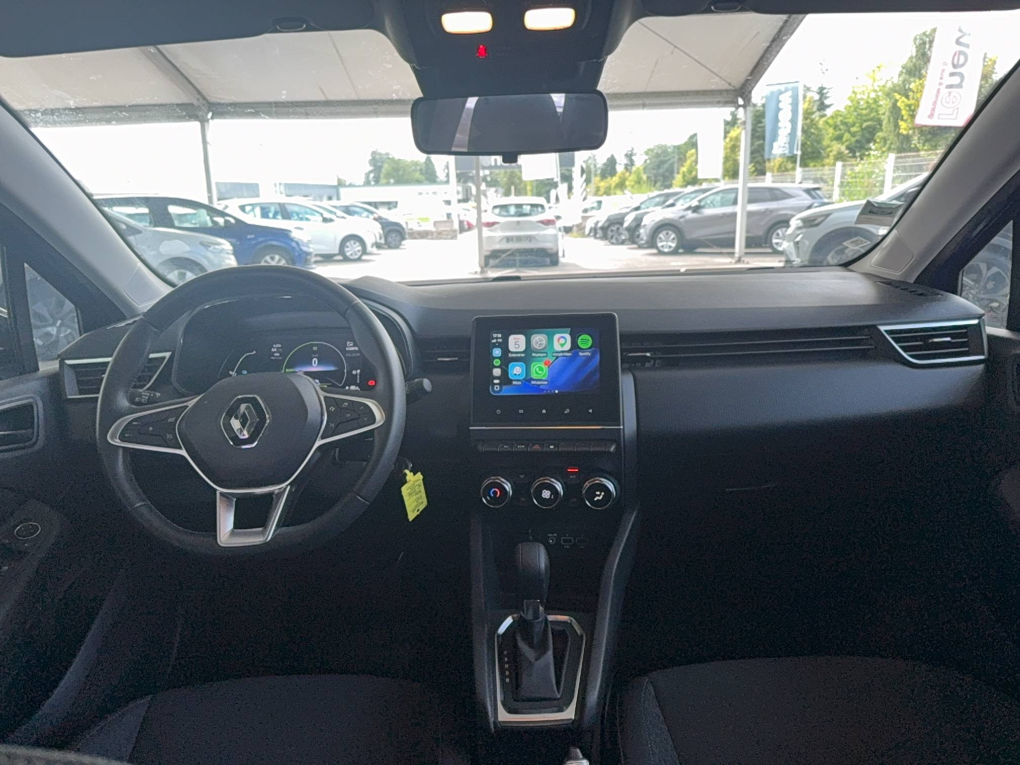 Vente en ligne Renault Clio 5 Clio E-Tech full hybrid 145 au prix de 16 690 €