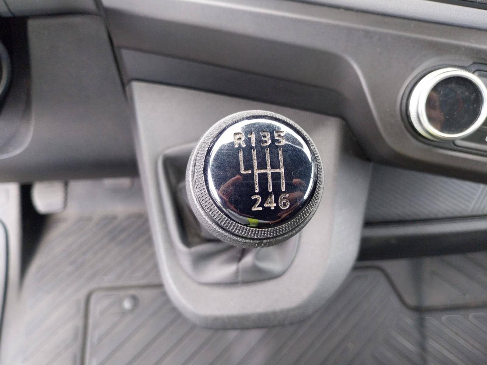 Vente en ligne Renault Master Fourgon MASTER FG BLUE DCI 130 L2H2 3T5 TR au prix de 28 490 €