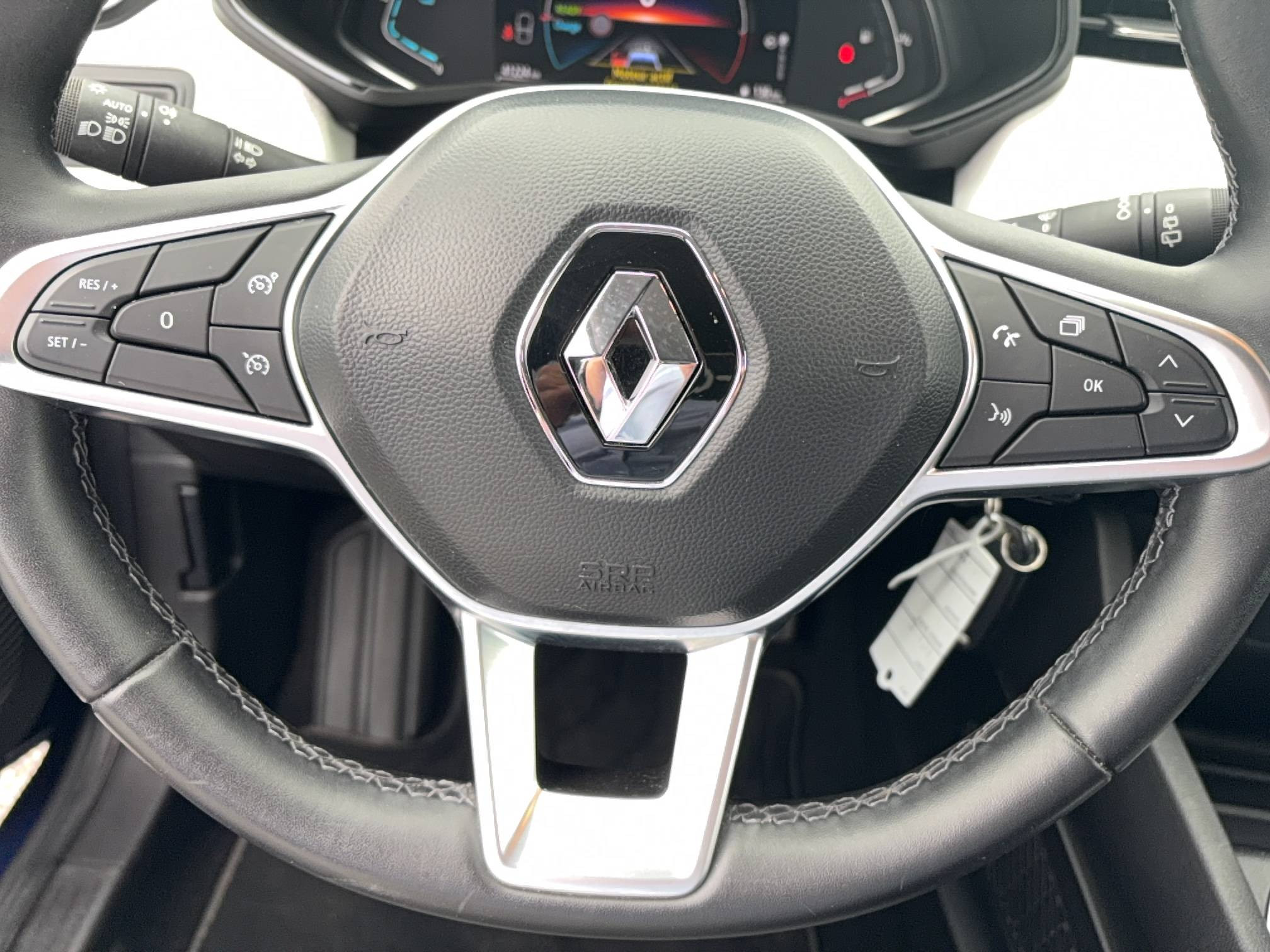 Vente en ligne Renault Clio 5 Clio E-Tech full hybrid 145 au prix de 16 490 €