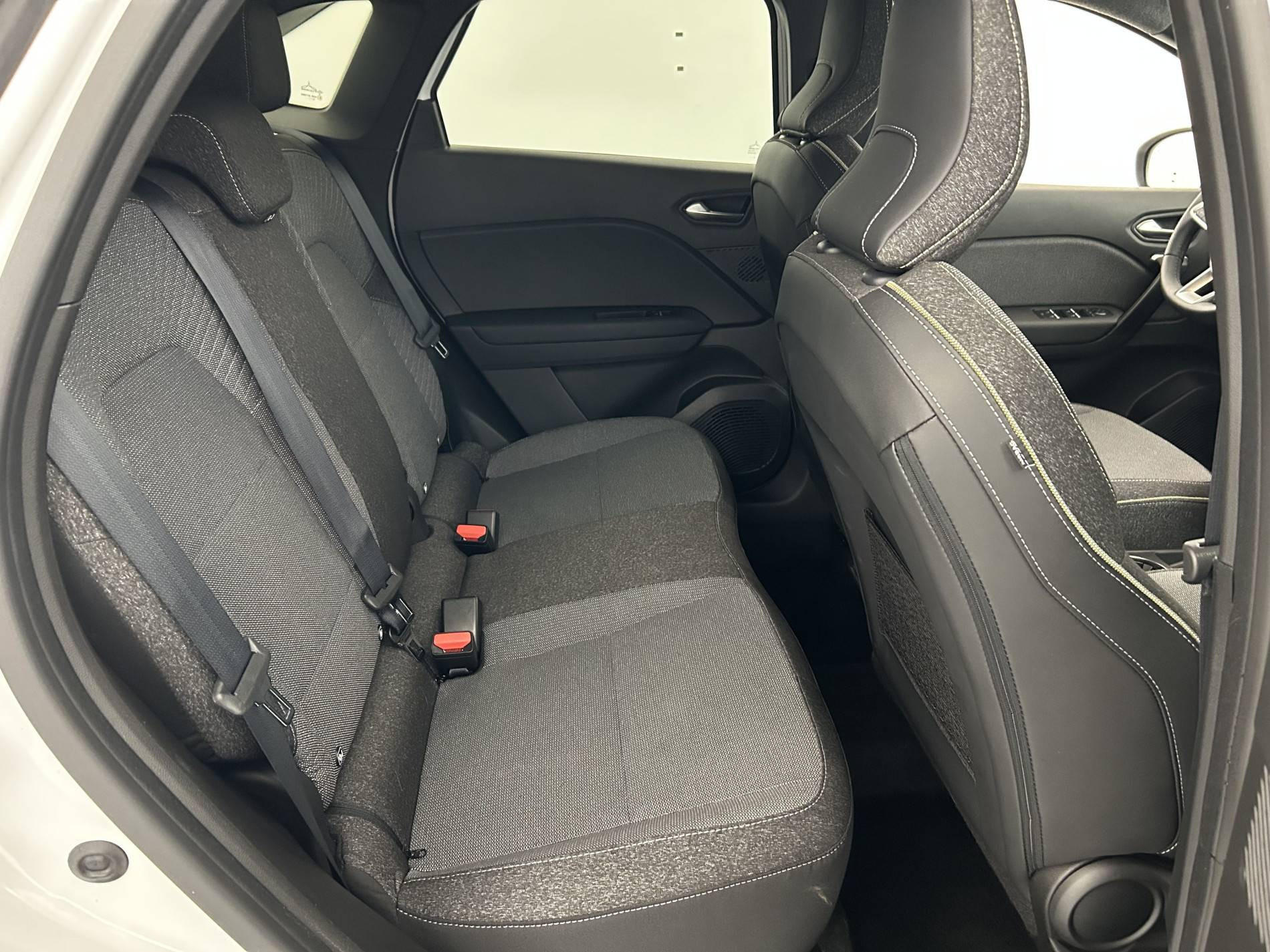 Vente en ligne Renault Symbioz  E-Tech full hybrid 145 au prix de 27 990 €