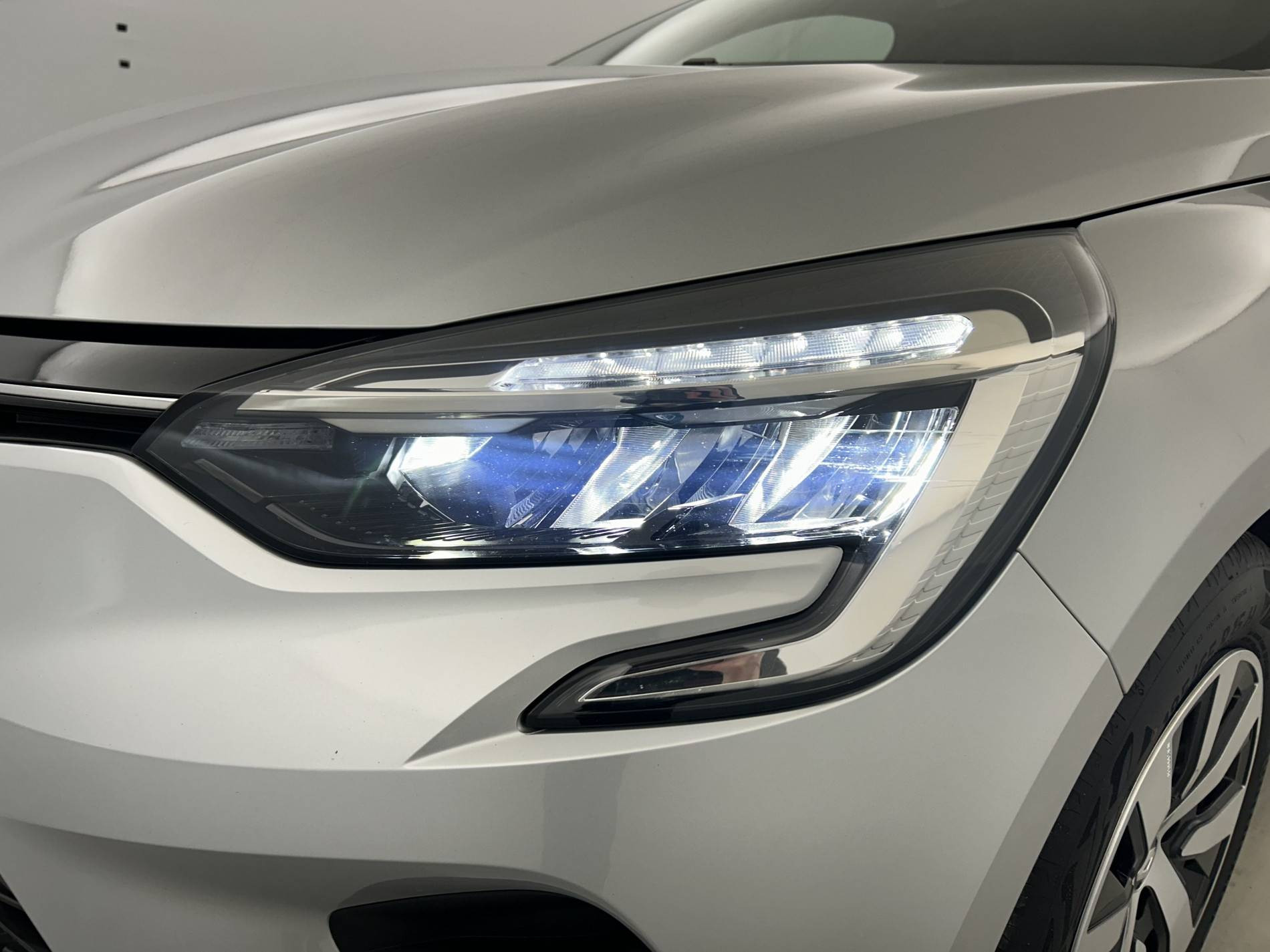 Vente en ligne Renault Clio 5 Clio TCe 90 au prix de 14 000 €