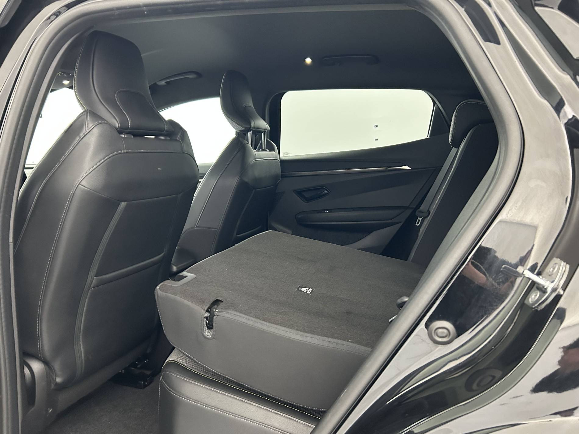 Vente en ligne Renault Megane E-Tech  EV60 220 ch super charge au prix de 23 990 €