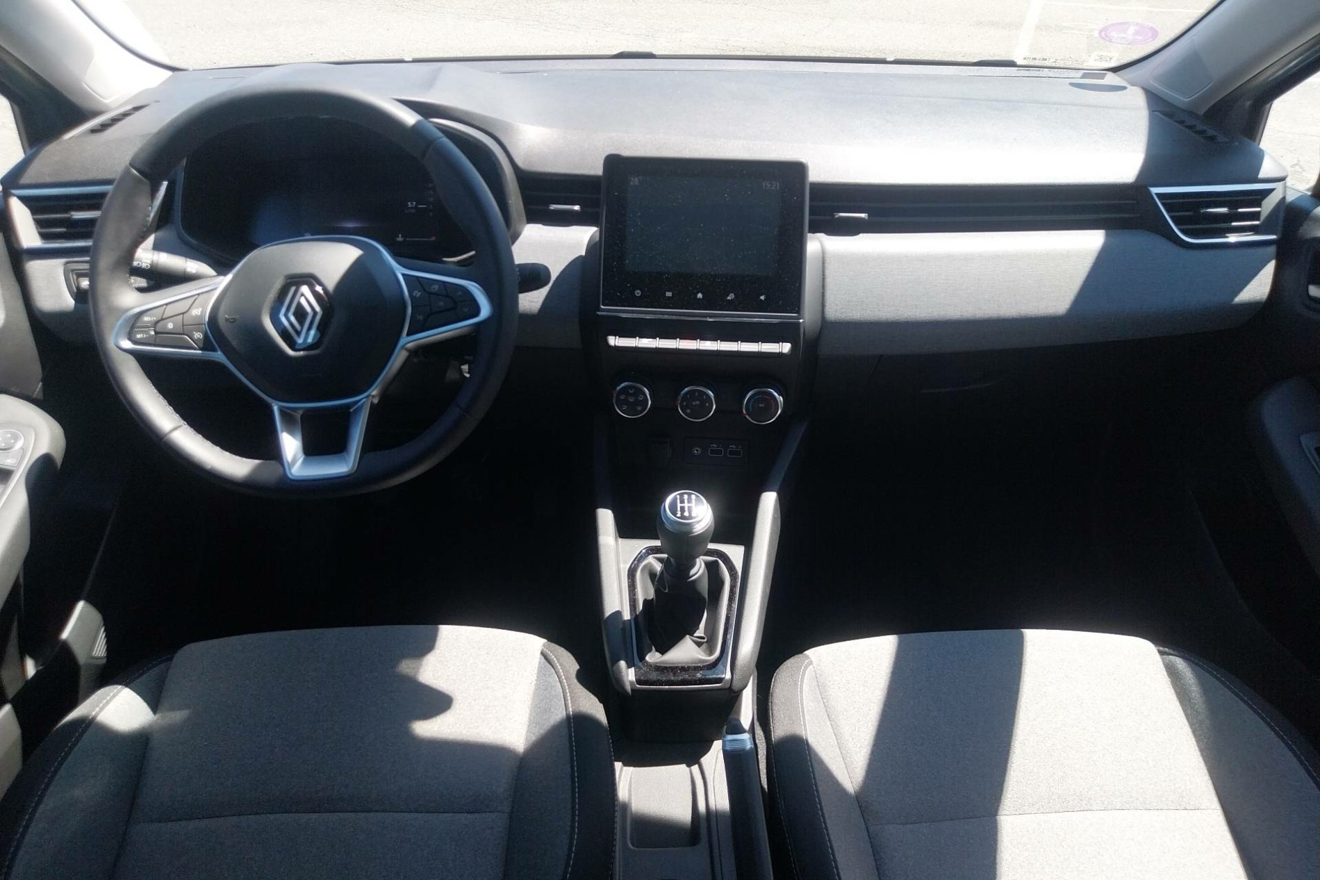 Vente en ligne Renault Clio 5 Clio SCe 65 au prix de 14 990 €
