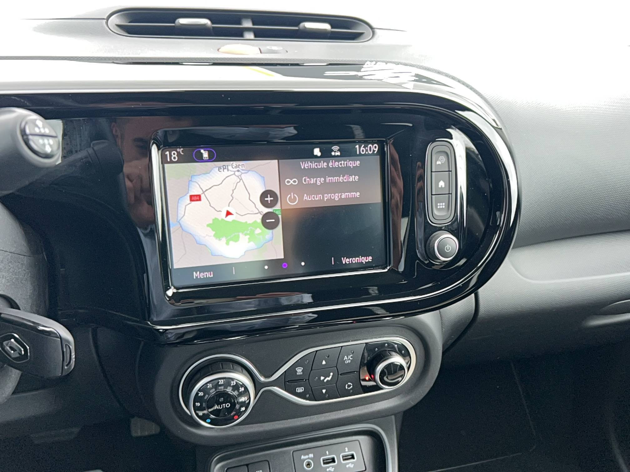 Vente en ligne Renault Twingo Electrique Twingo III E-Tech au prix de 13 890 €