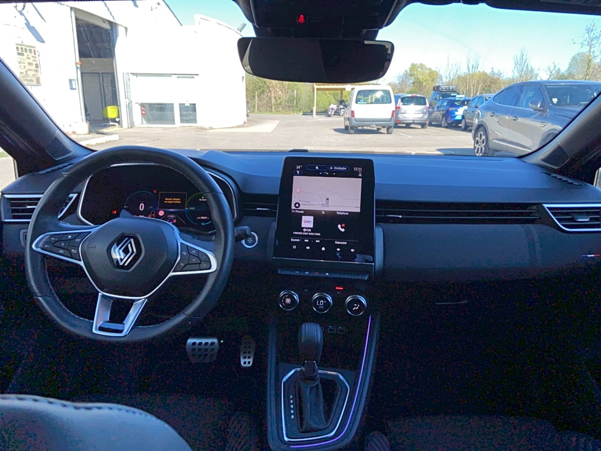 Vente en ligne Renault Clio 5 Clio E-Tech full hybrid 145 au prix de 20 990 €