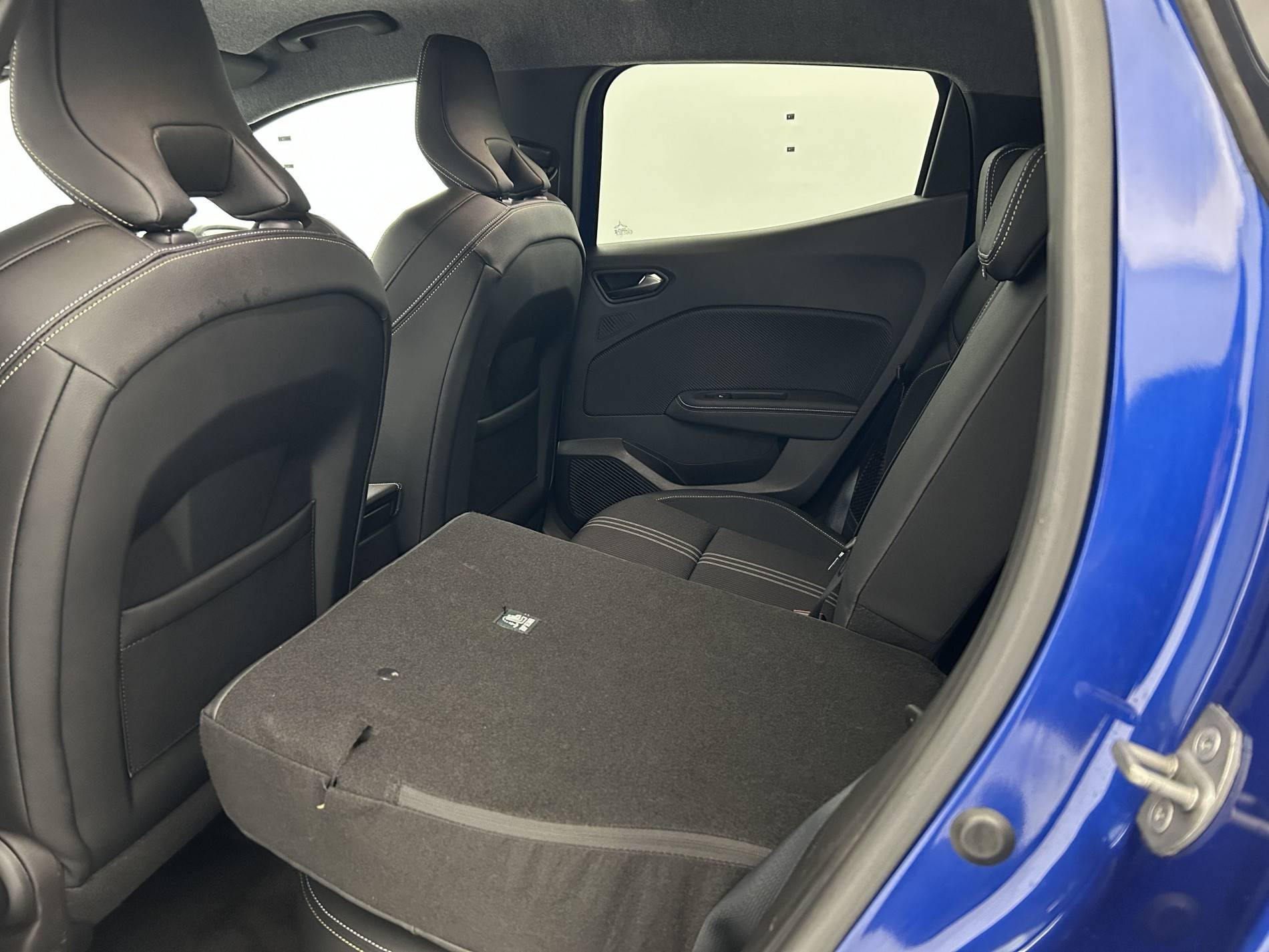 Vente en ligne Renault Clio 5 Clio E-Tech hybride 145 au prix de 19 990 €