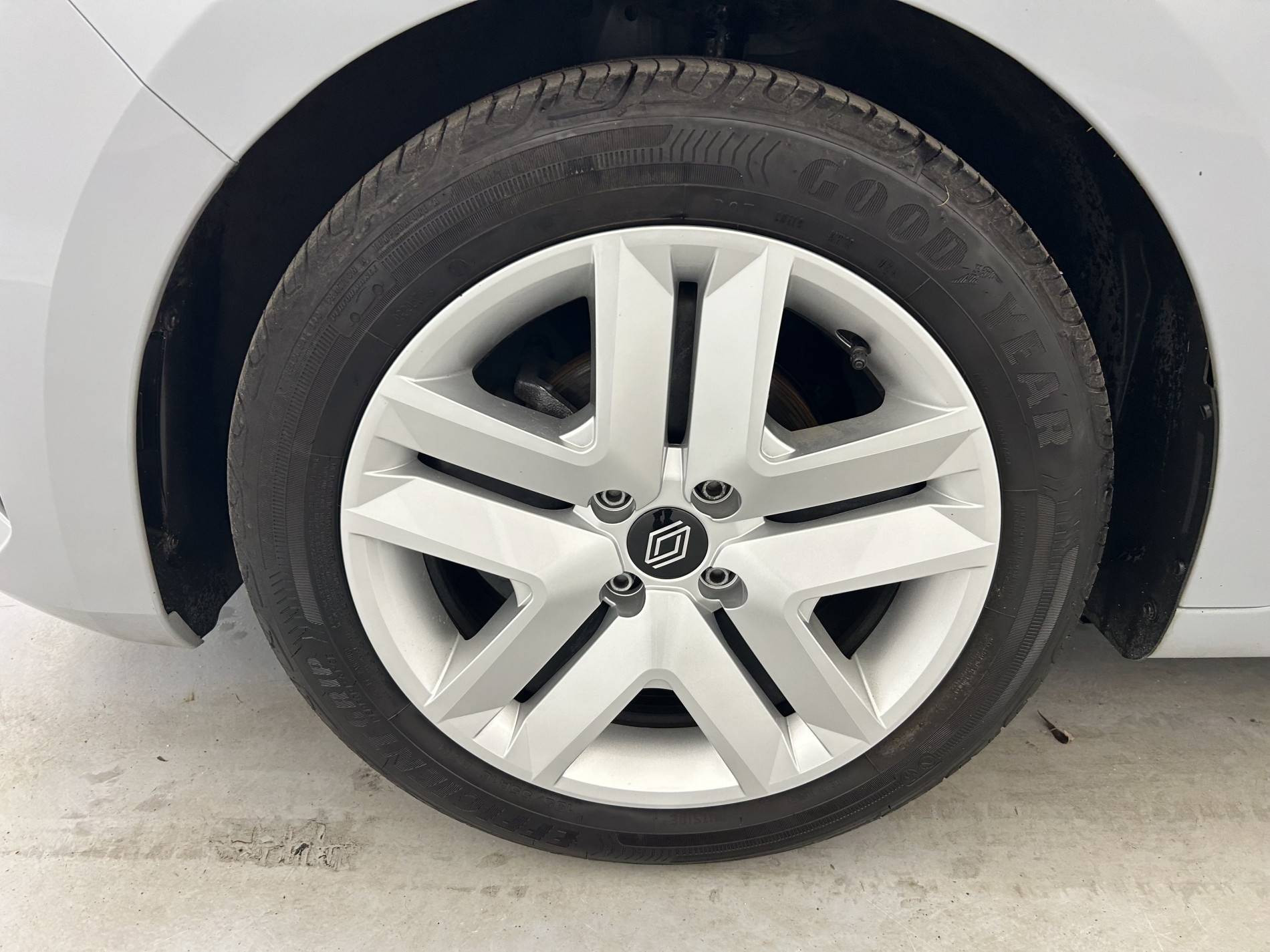 Vente en ligne Renault Clio 5 Clio TCe 90 au prix de 14 990 €