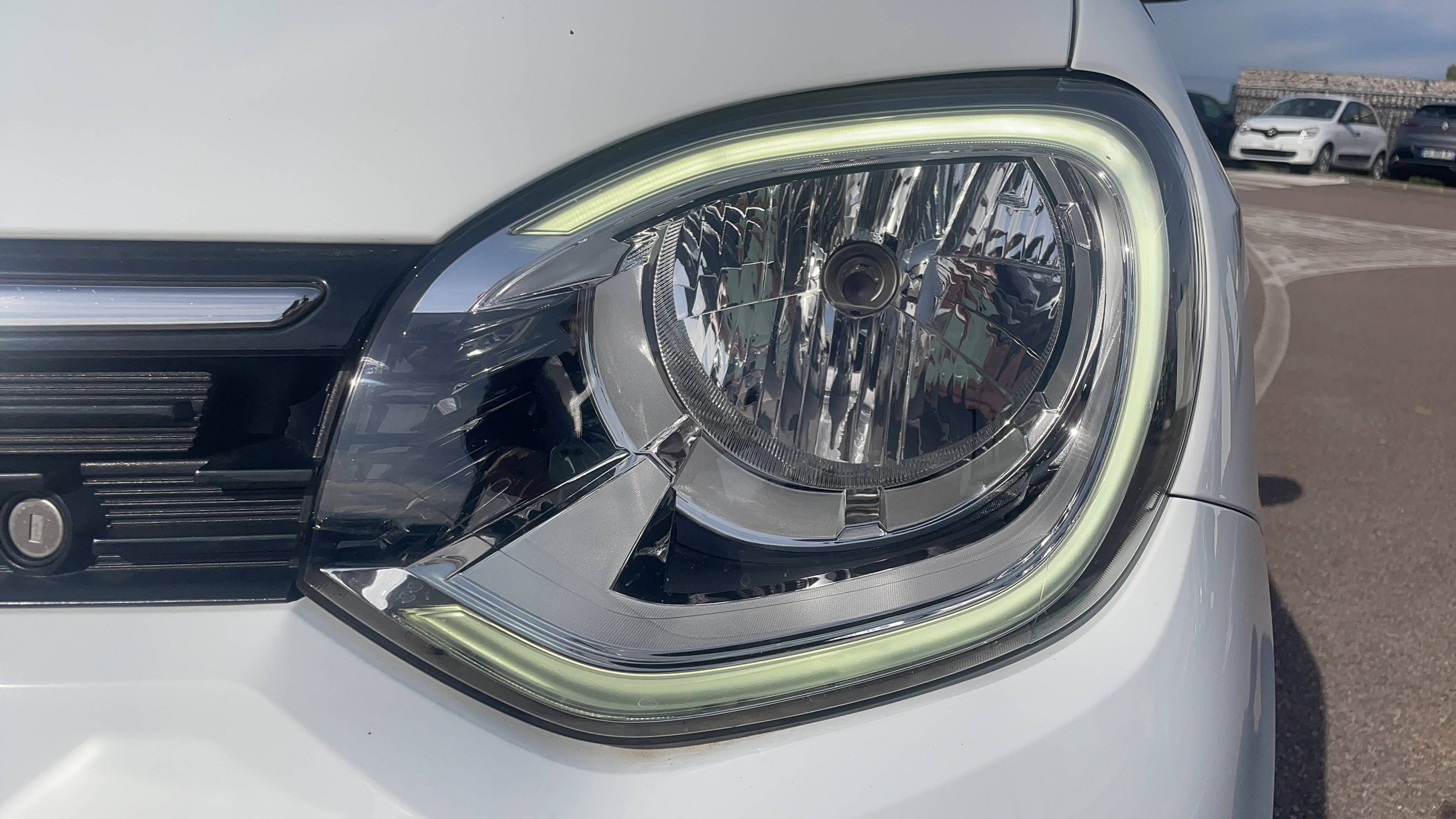 Vente en ligne Renault Twingo 3  SCe 65 - 21 au prix de 11 690 €