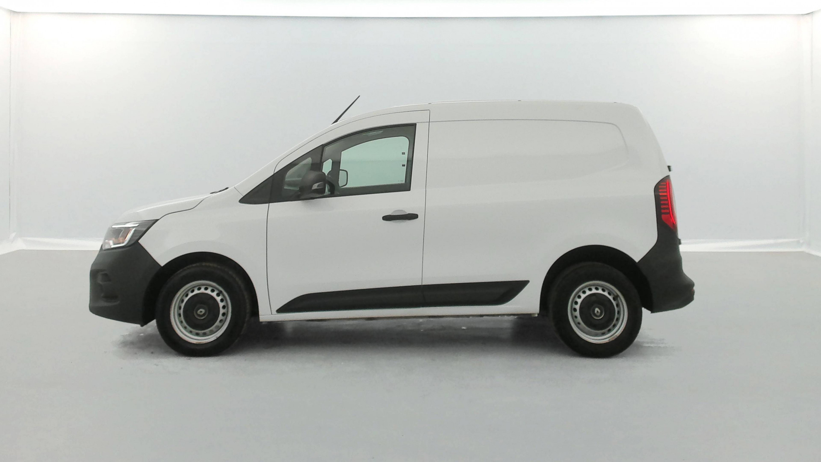 Vente en ligne Renault Kangoo Van  BLUE DCI 95 au prix de 18 790 €