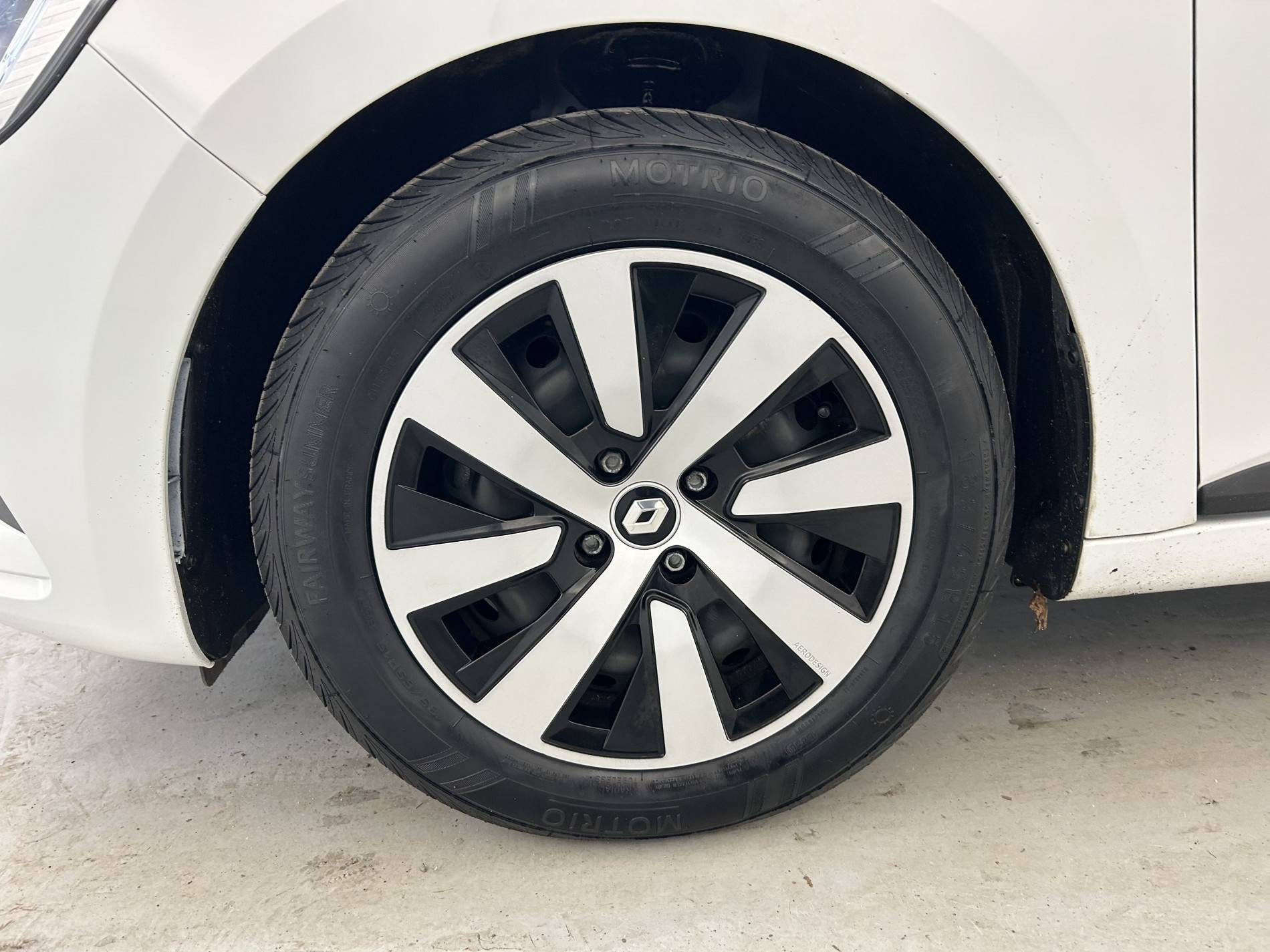 Vente en ligne Renault Clio 5 Clio TCe 90 au prix de 13 990 €