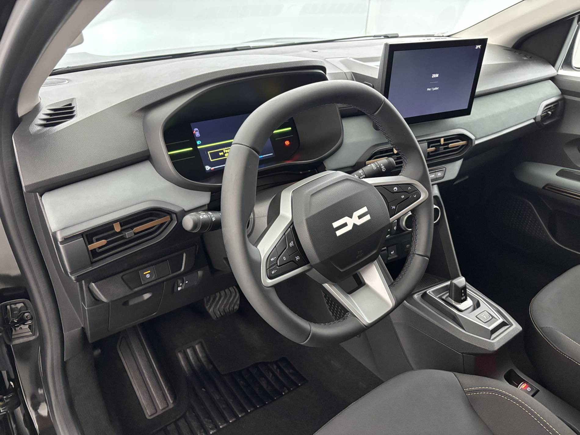 Vente en ligne Dacia Jogger  155 7 pl au prix de 27 940 €