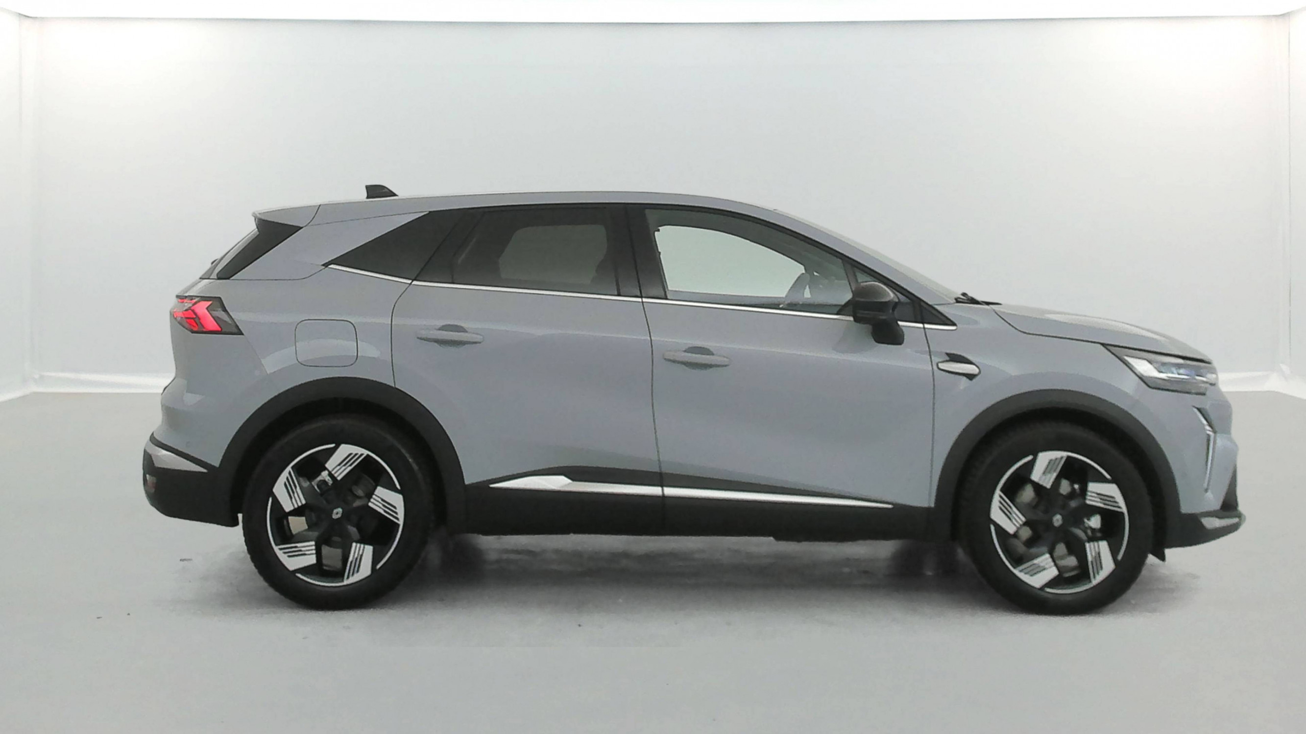 Vente en ligne Renault Symbioz  E-Tech full hybrid 160 ch au prix de 31 990 €