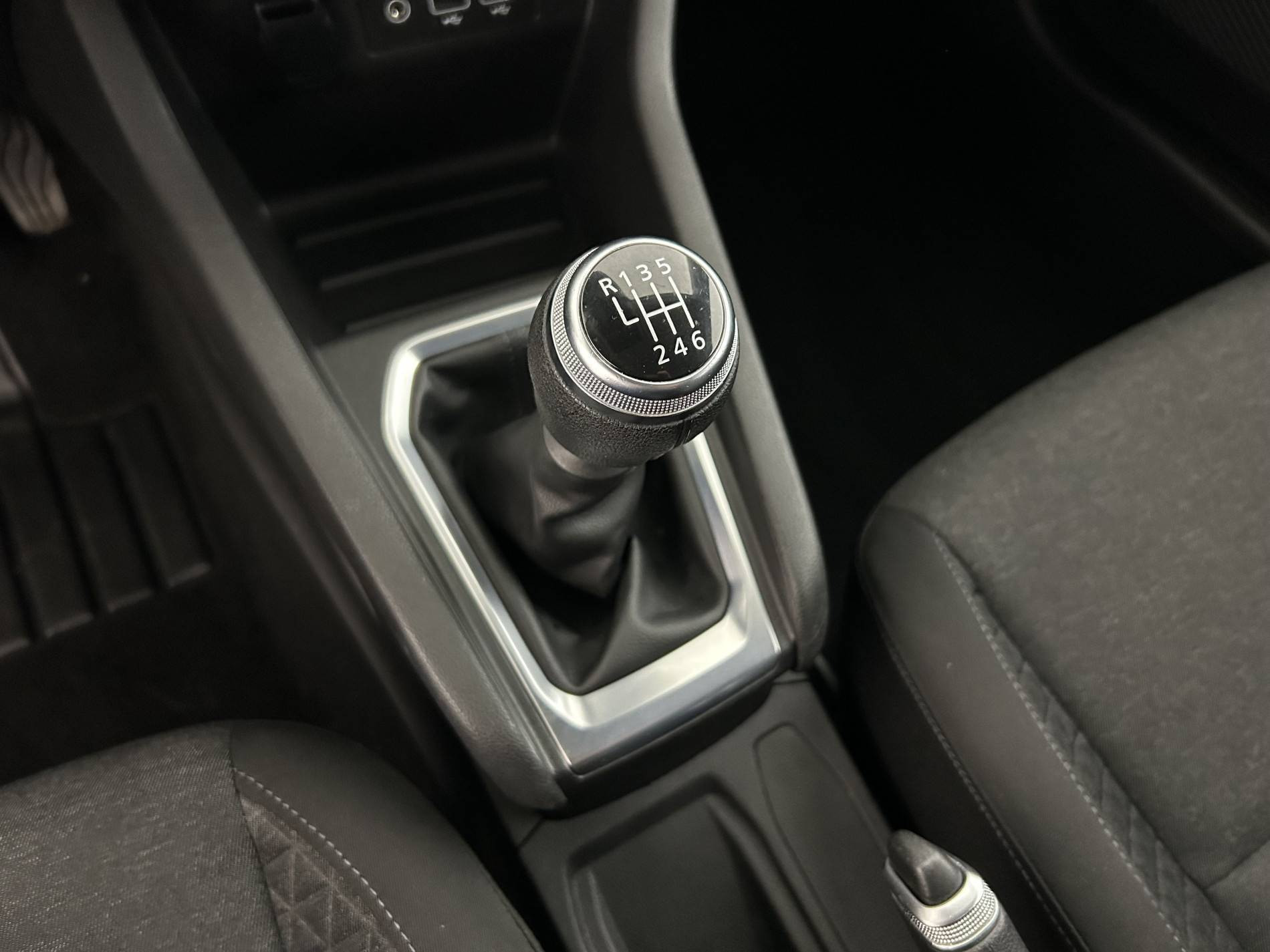 Vente en ligne Renault Clio 5 CLIO SOCIETE BLUE DCI 85 au prix de 11 999 €