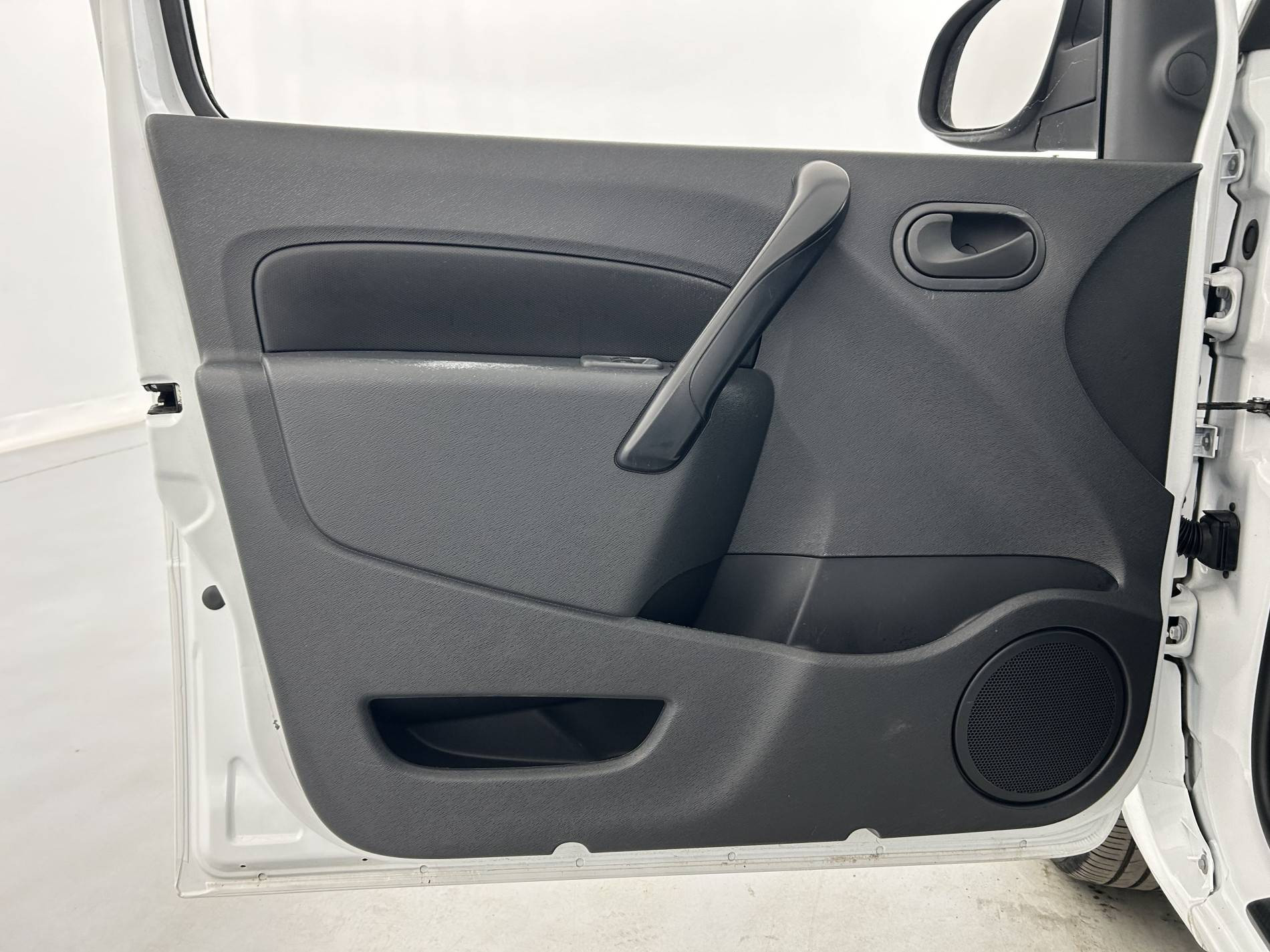 Vente en ligne Renault Kangoo Express  1.5 DCI 90 ENERGY au prix de 9 490 €