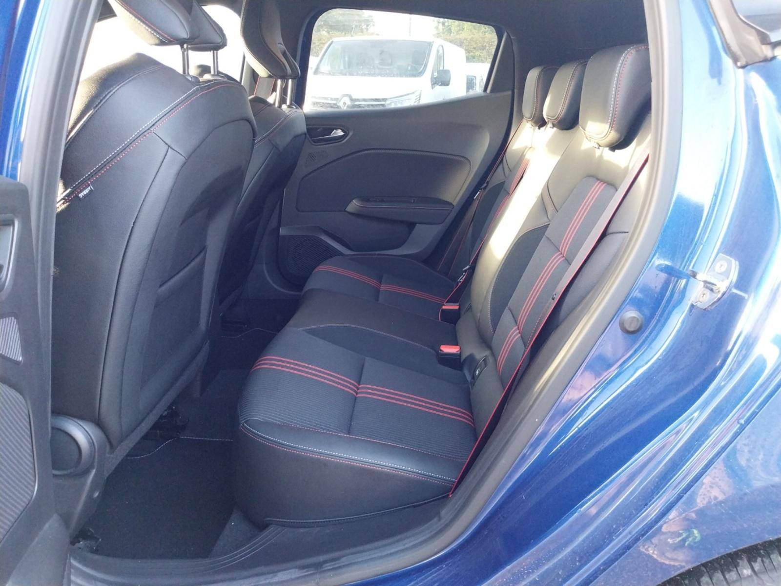 Vente en ligne Renault Clio 5 Clio TCe 140 au prix de 17 990 €