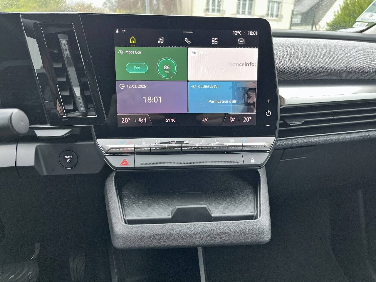 Vente en ligne Renault Megane E-Tech  EV40 130ch standard charge au prix de 19 990 €