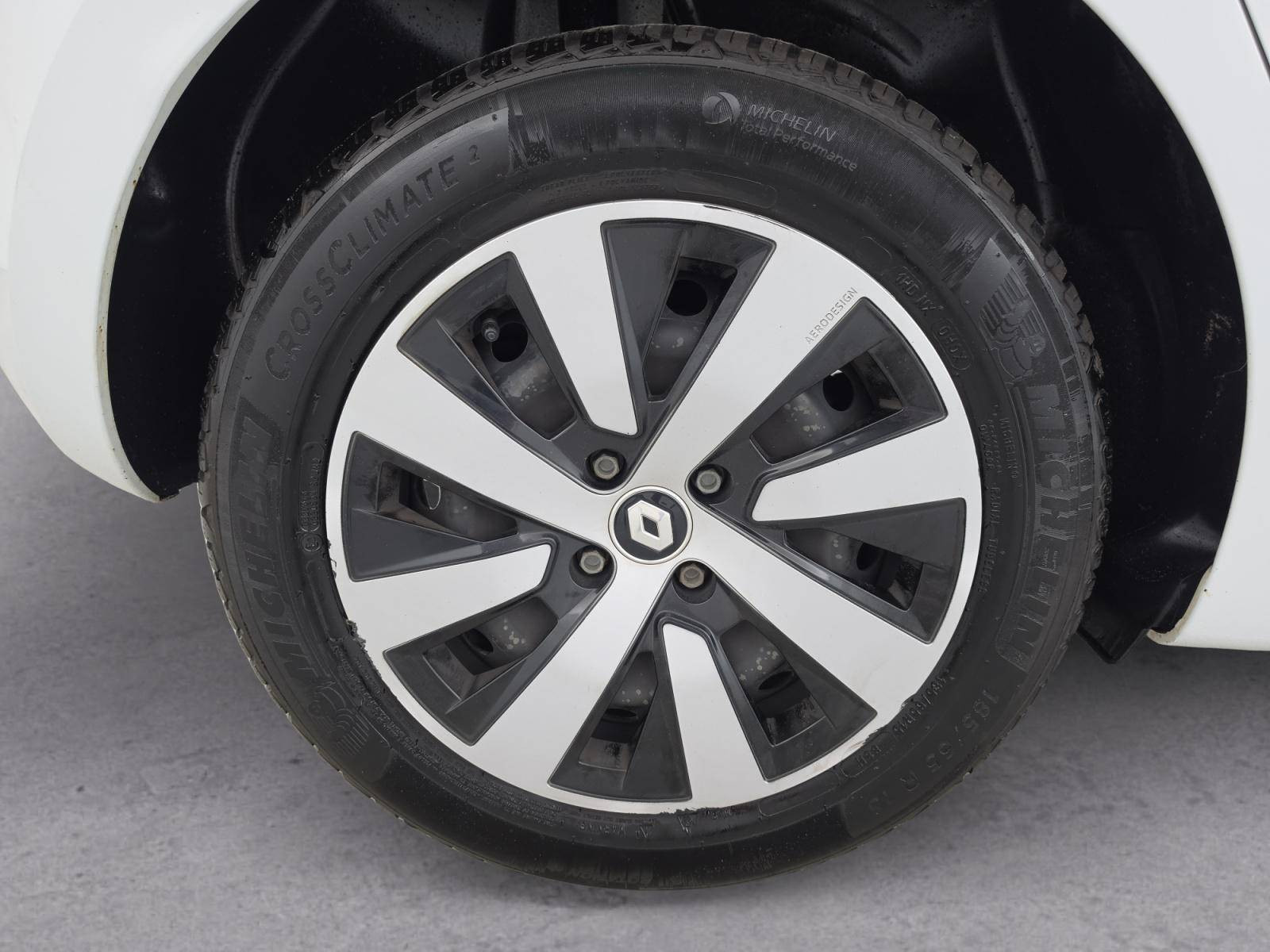 Vente en ligne Renault Clio 5 Clio TCe 90 au prix de 11 690 €