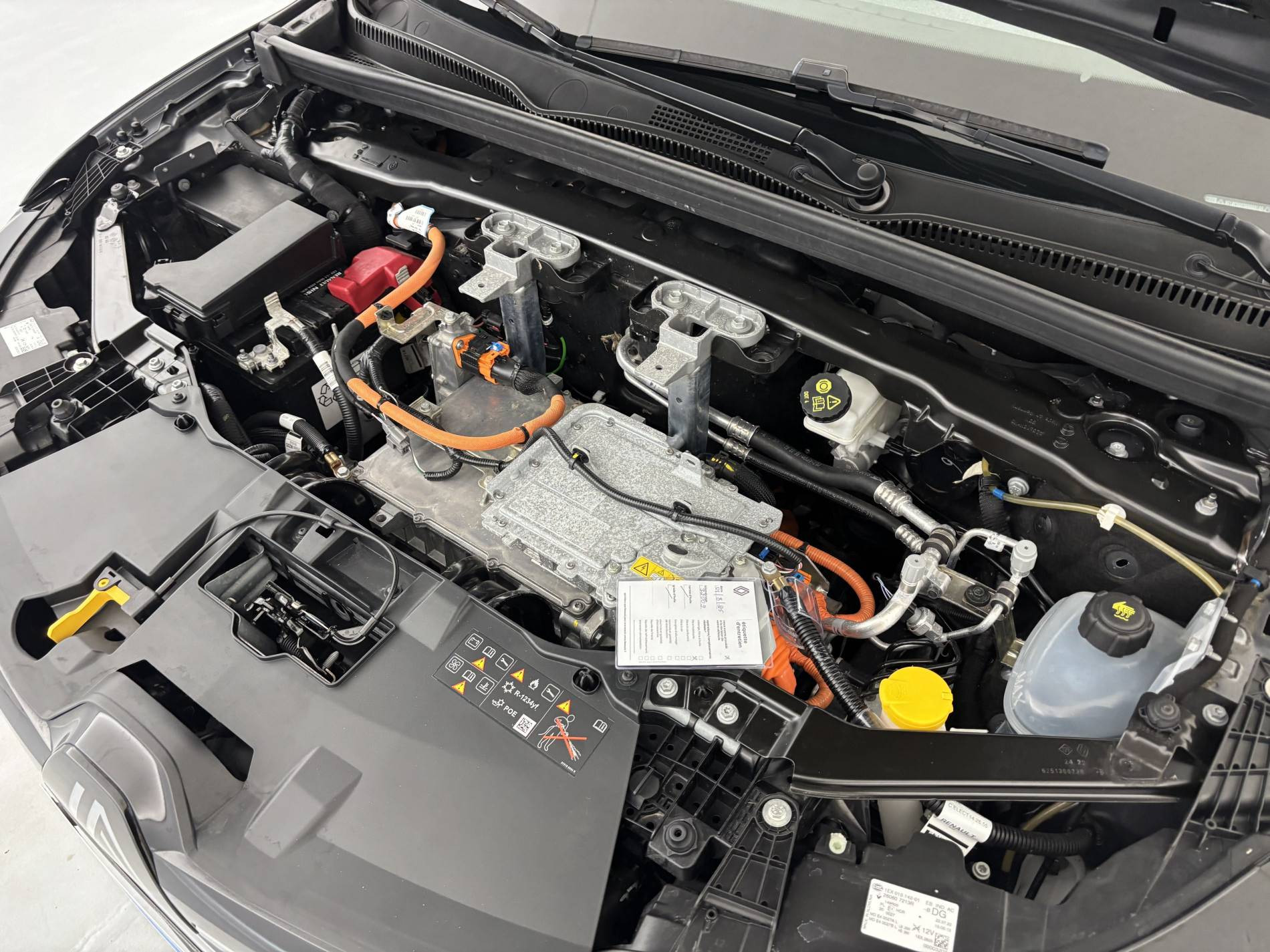 Vente en ligne Renault Megane E-Tech  EV40 130ch standard charge au prix de 18 990 €