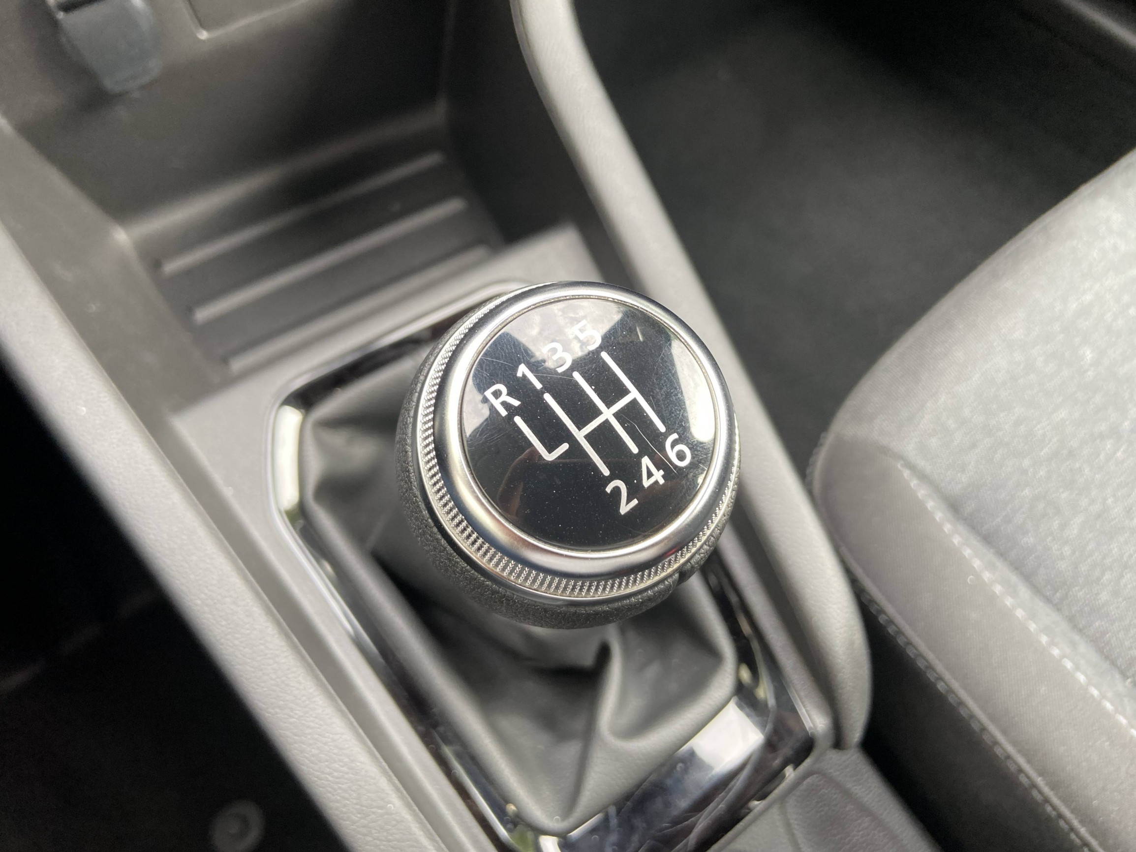 Vente en ligne Renault Clio 5 Clio TCe 90 au prix de 14 490 €