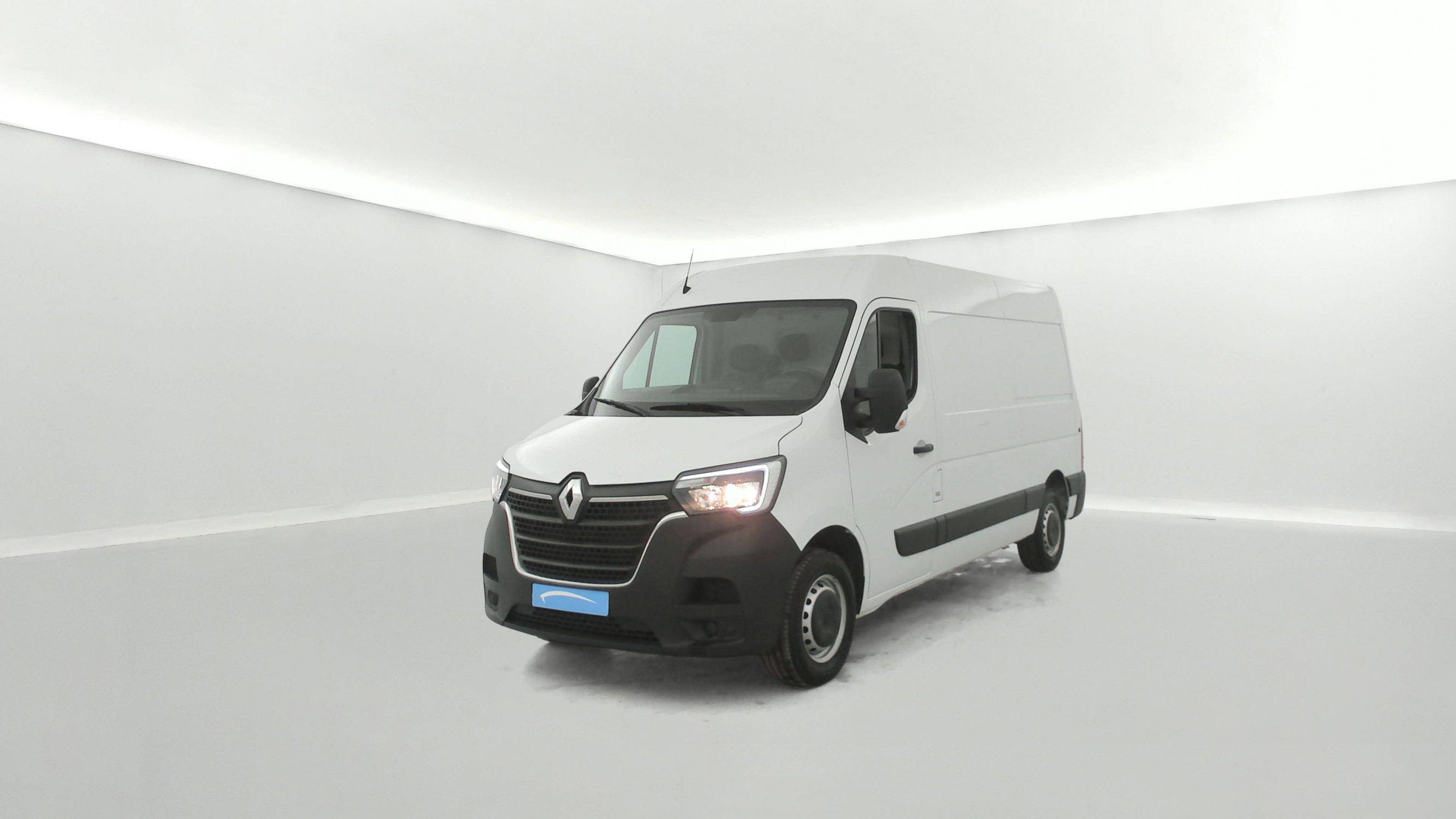 Renault Master Fourgon MASTER FGN TRAC F3500 L2H2 BLUE DCI 135 occasion de 2023 en vente à Brest