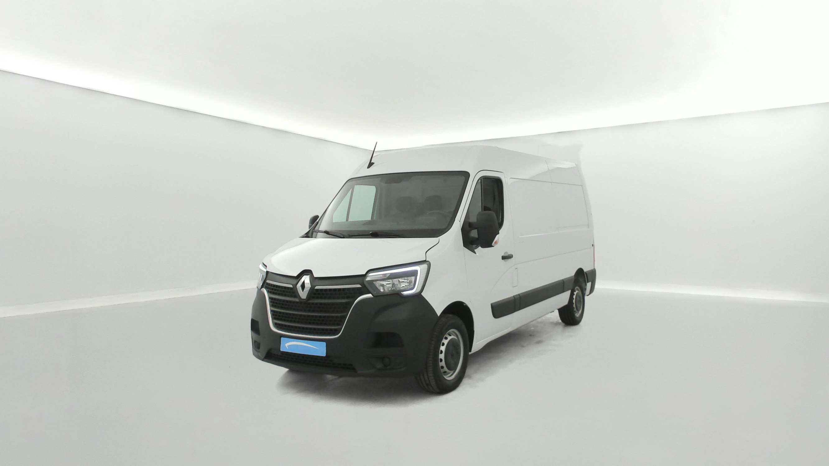 Renault Master Fourgon MASTER FGN TRAC F3500 L2H2 BLUE DCI 135 occasion de 2024 en vente à Quimper