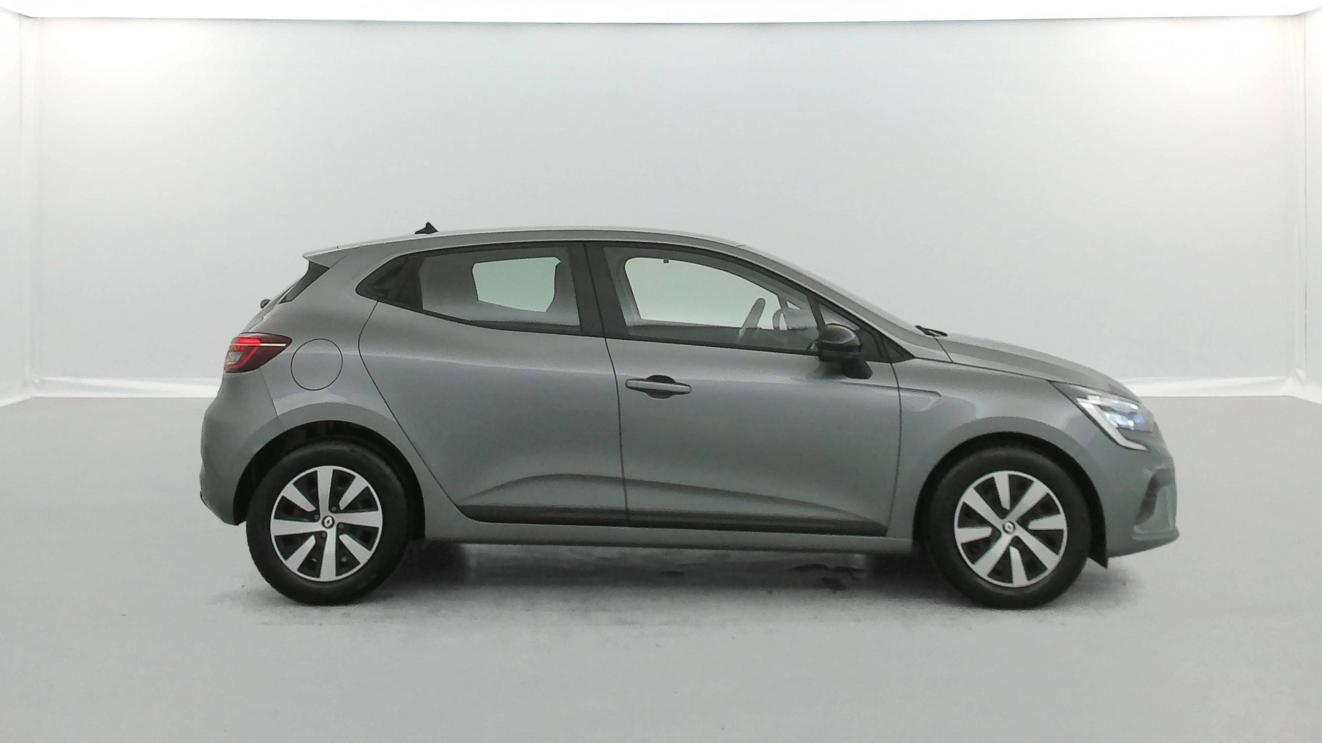 Vente en ligne Renault Clio 5 Clio TCe 90 au prix de 14 990 €