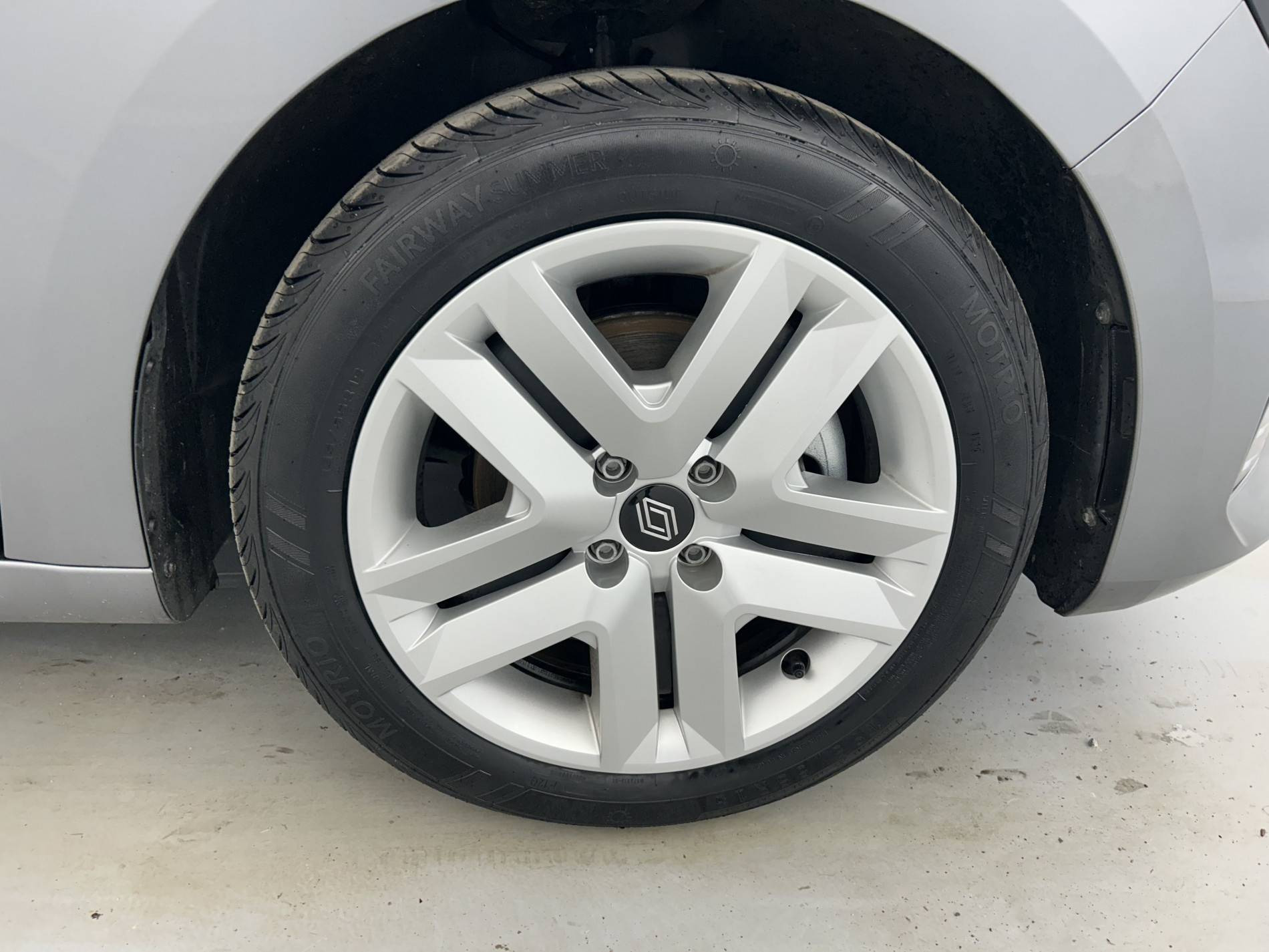 Vente en ligne Renault Clio 5 Clio E-Tech full hybrid 145 ch GSR2 au prix de 19 990 €