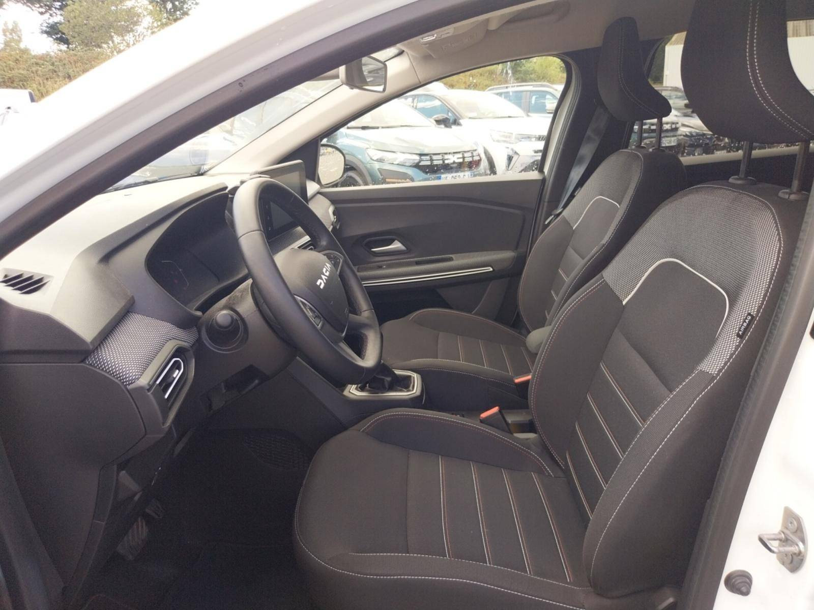 Vente en ligne Dacia Jogger  Hybrid 140 5 places au prix de 22 990 €