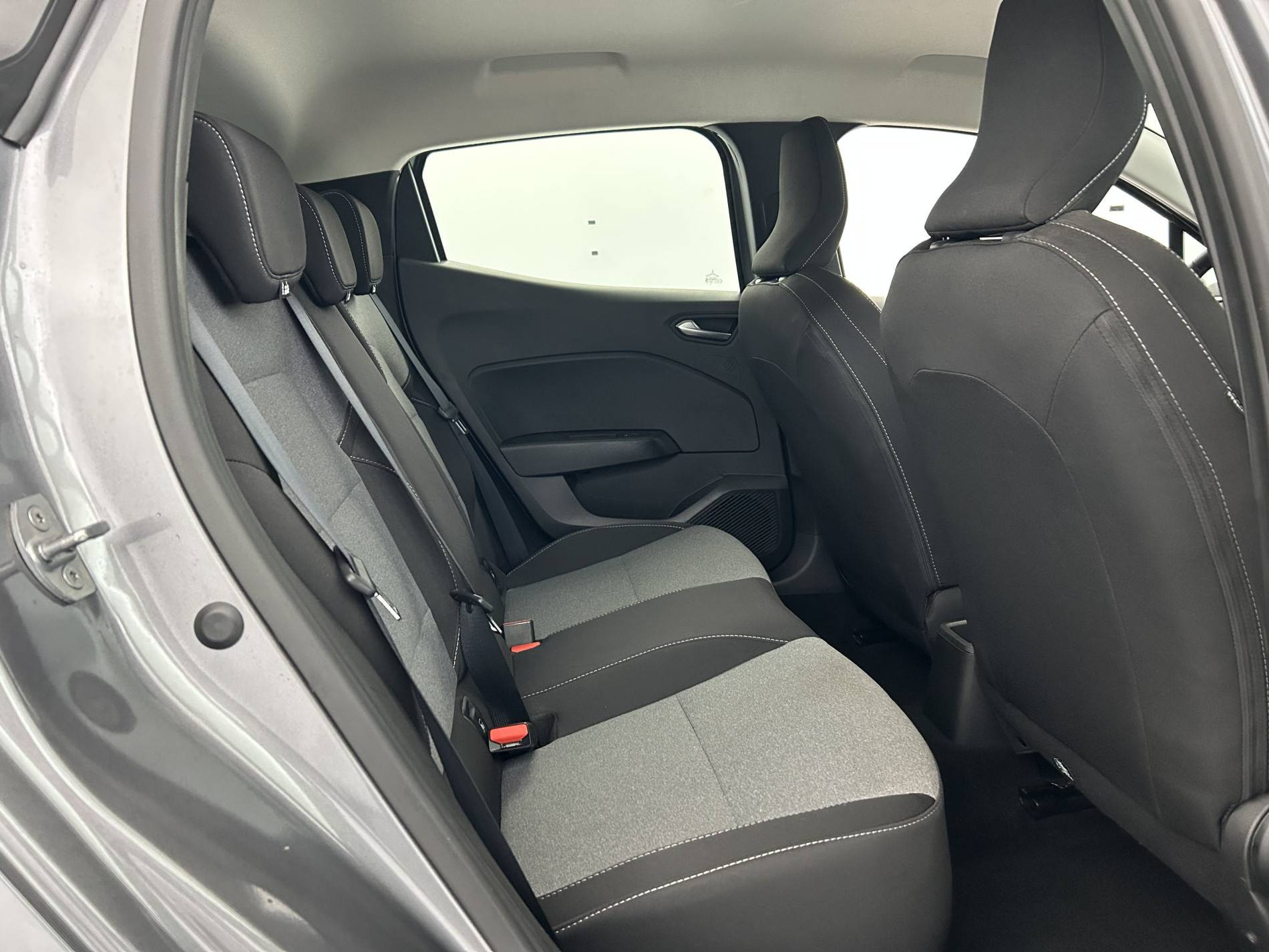 Vente en ligne Renault Clio 5 Clio Blue dCi 100 ch GSR2 au prix de 19 490 €