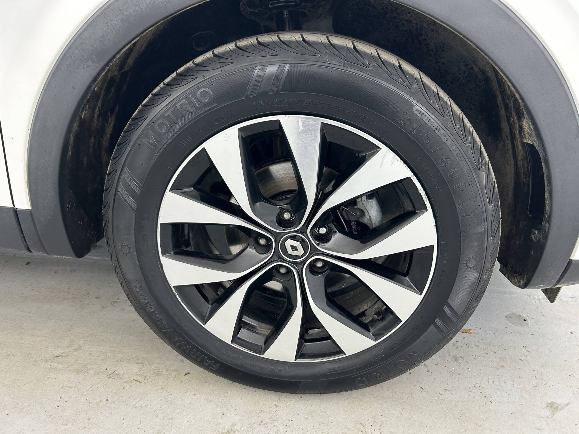 Vente en ligne Renault Arkana  mild hybrid 140 EDC FAP - 22 au prix de 16 990 €