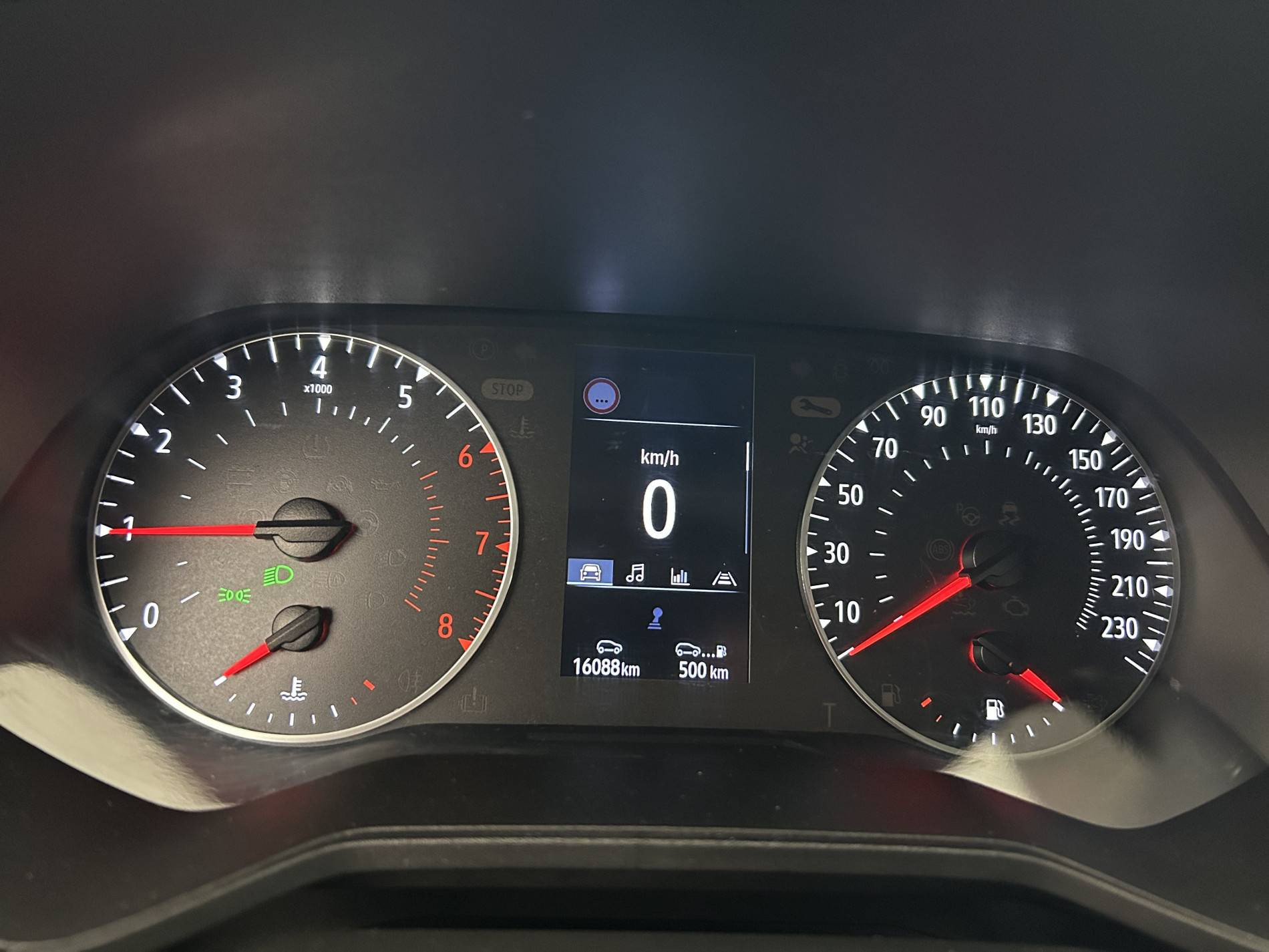 Vente en ligne Renault Clio 5 Clio TCe 90 au prix de 14 290 €