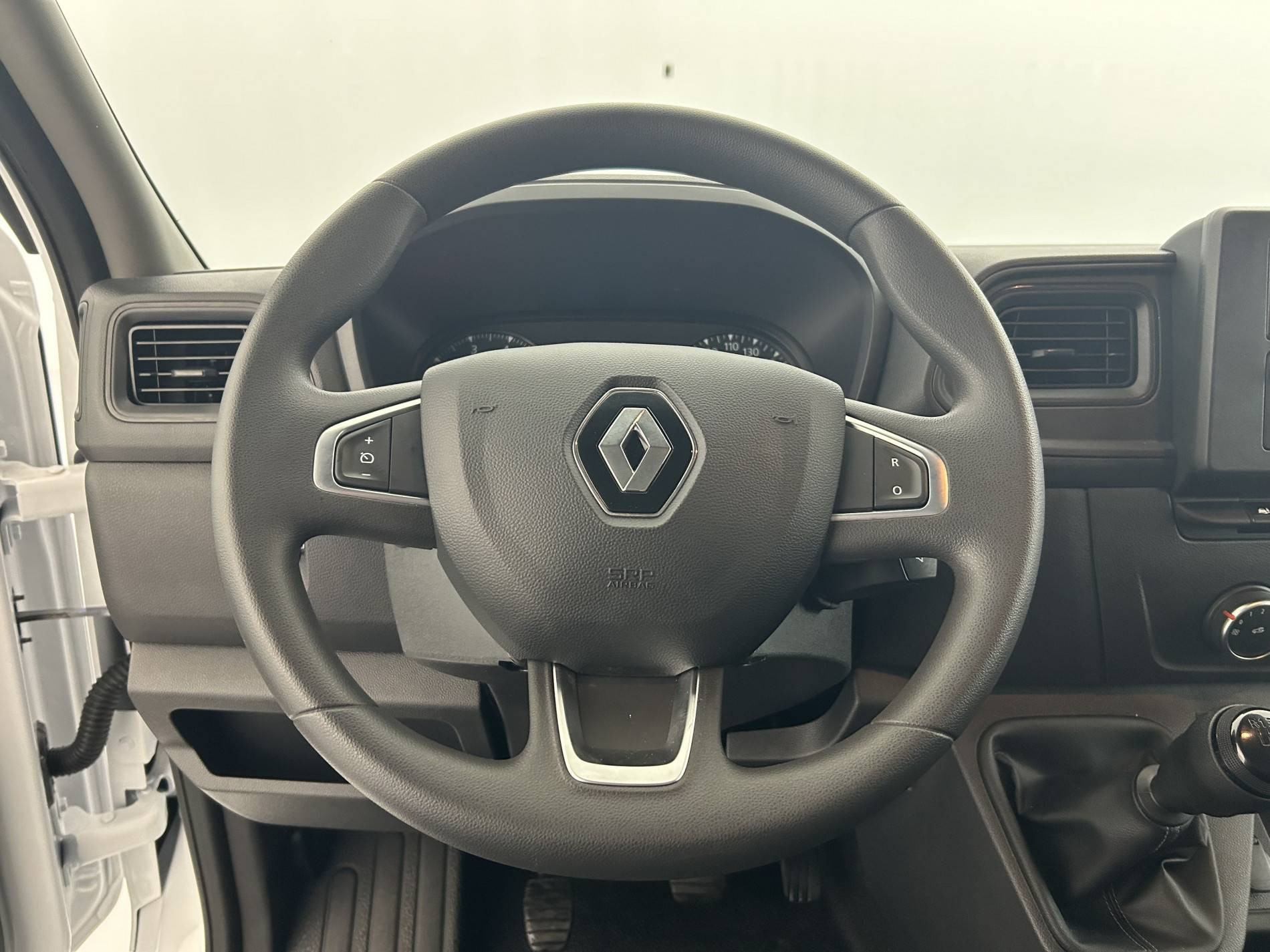 Vente en ligne Renault Master Fourgon MASTER FGN TRAC F3500 L3H3 BLUE DCI 135 au prix de 28 790 €