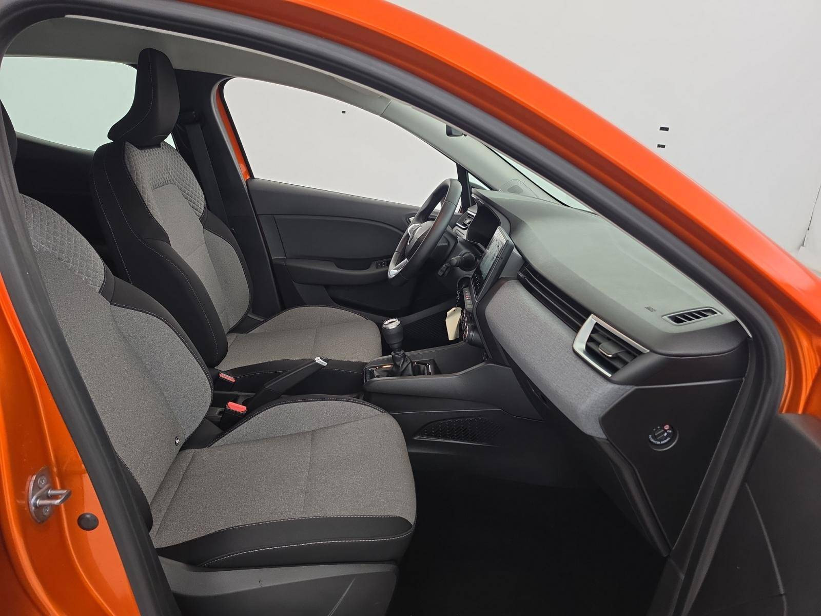 Vente en ligne Renault Clio 5 Clio TCe 90 au prix de 15 290 €