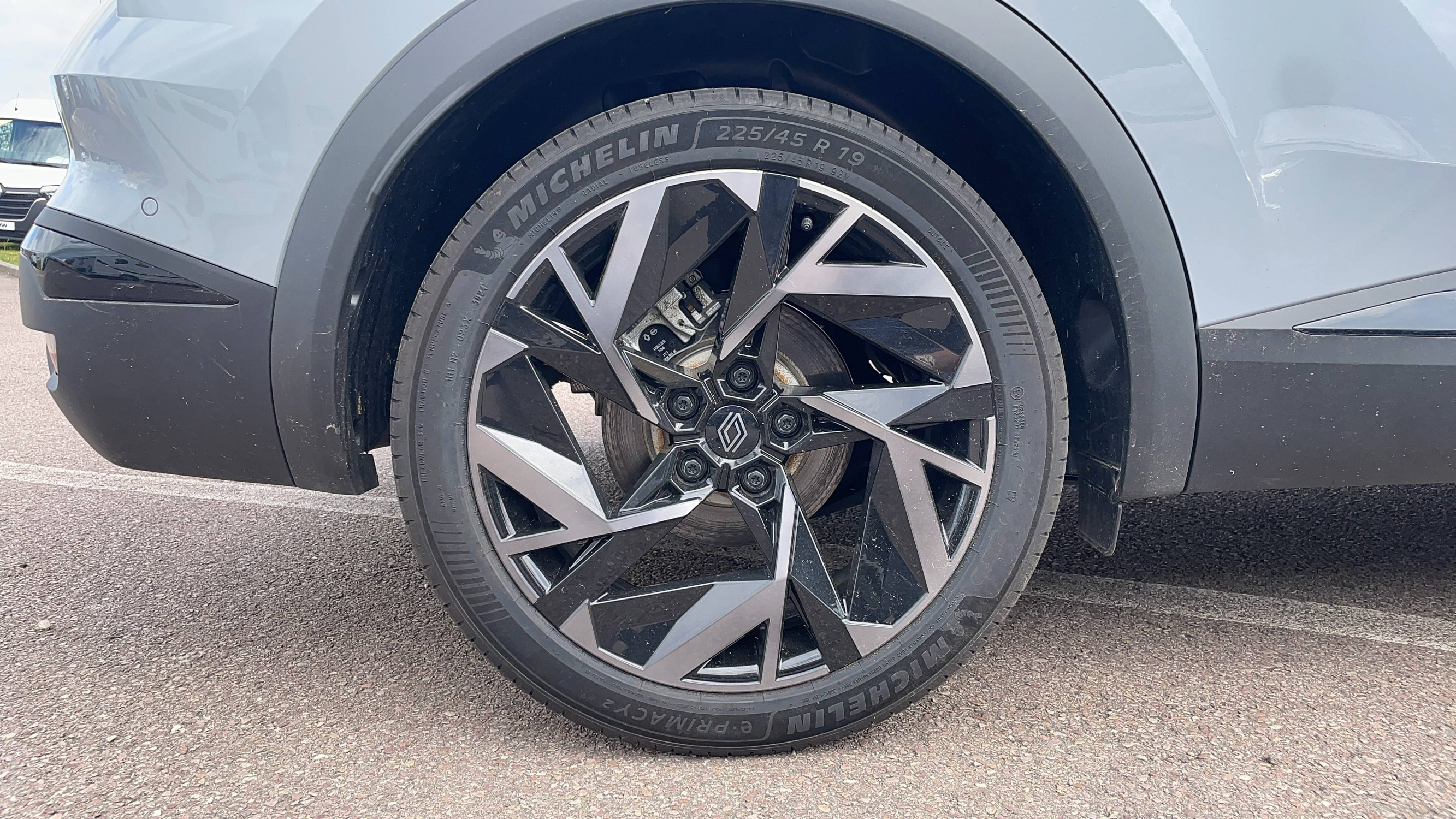 Vente en ligne Renault Symbioz  E-Tech full hybrid 145 au prix de 26 991 €