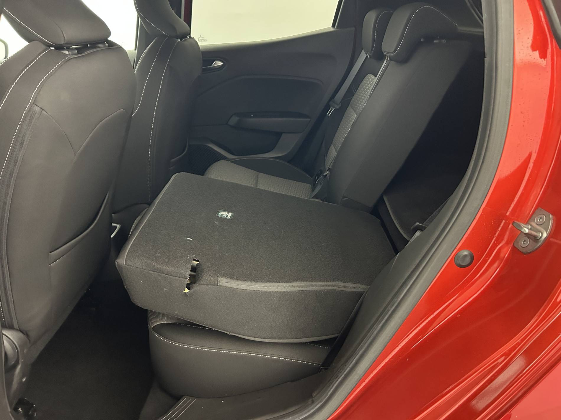 Vente en ligne Renault Clio 5 Clio Blue dCi 100 au prix de 13 490 €