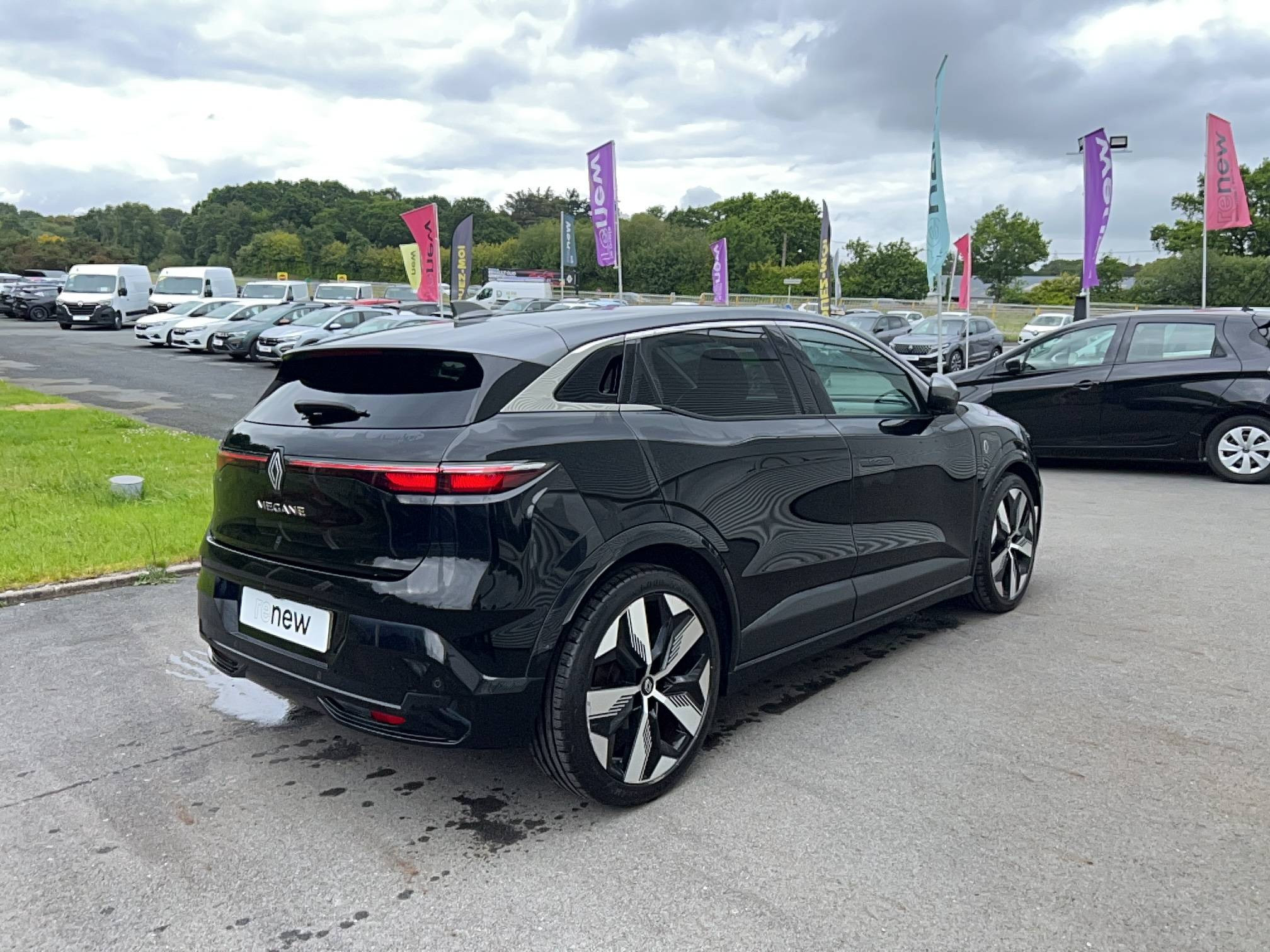 Vente en ligne Renault Megane E-Tech  EV60 220 ch super charge au prix de 21 990 €