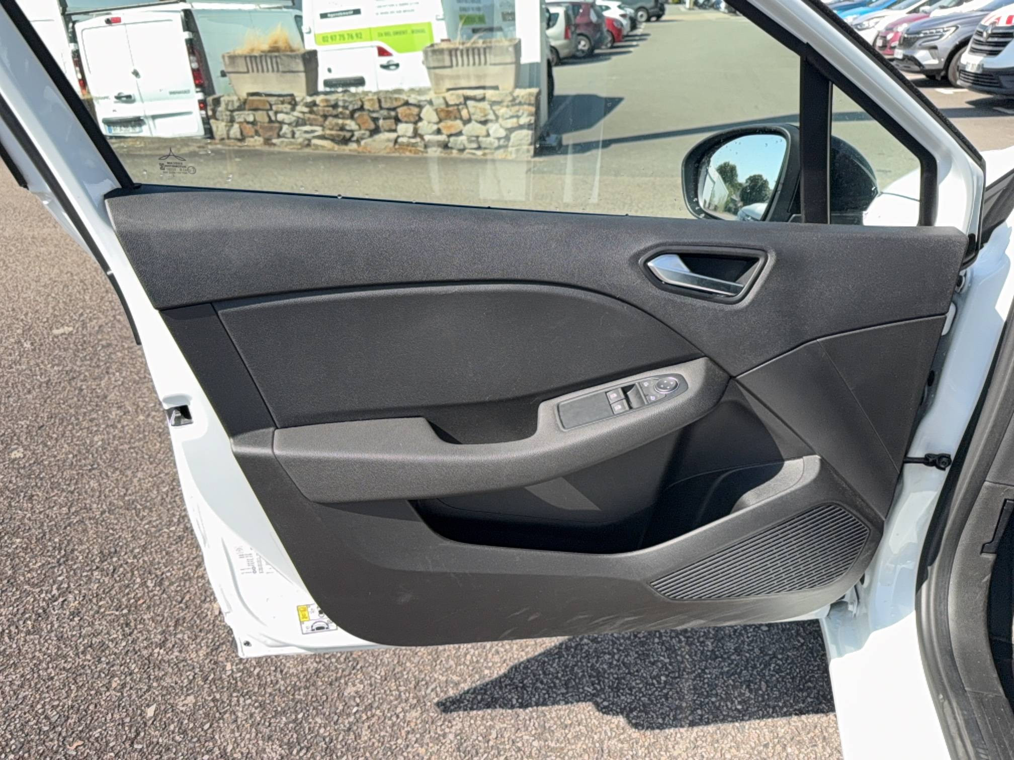 Vente en ligne Renault Clio 5 Clio TCe 90 au prix de 14 290 €