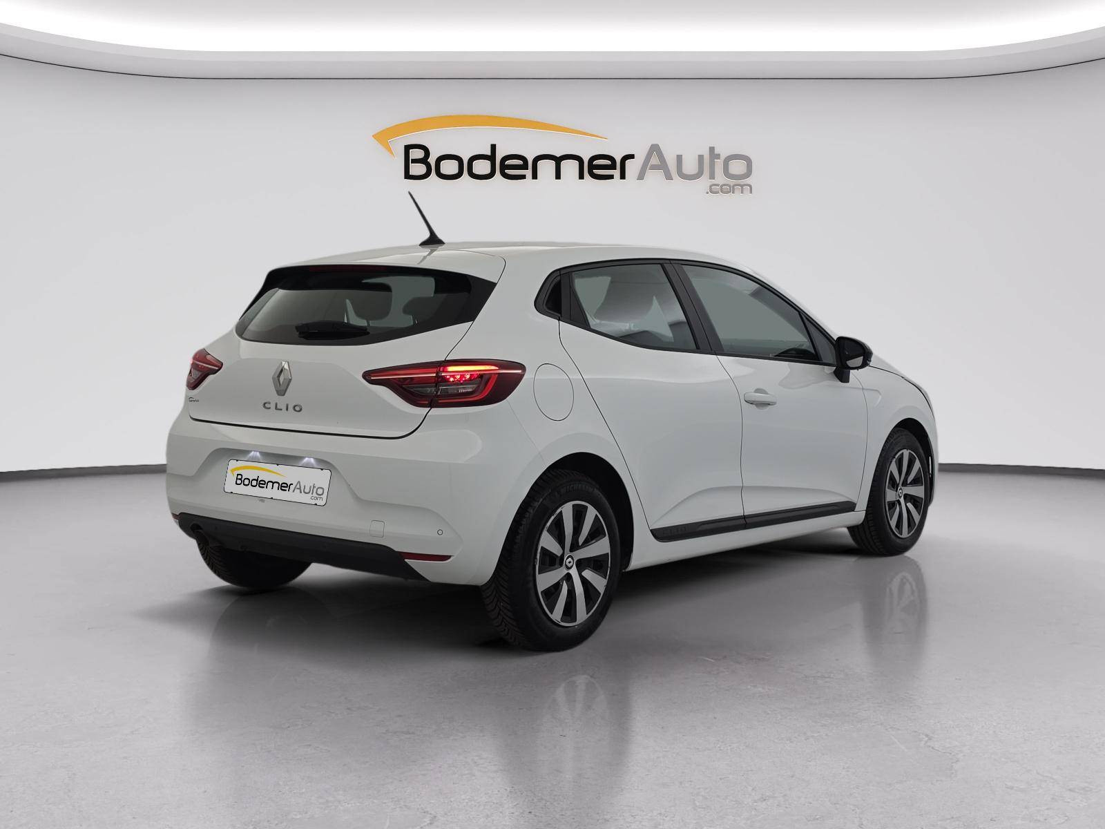 Vente en ligne Renault Clio 5 Clio TCe 90 au prix de 12 390 €