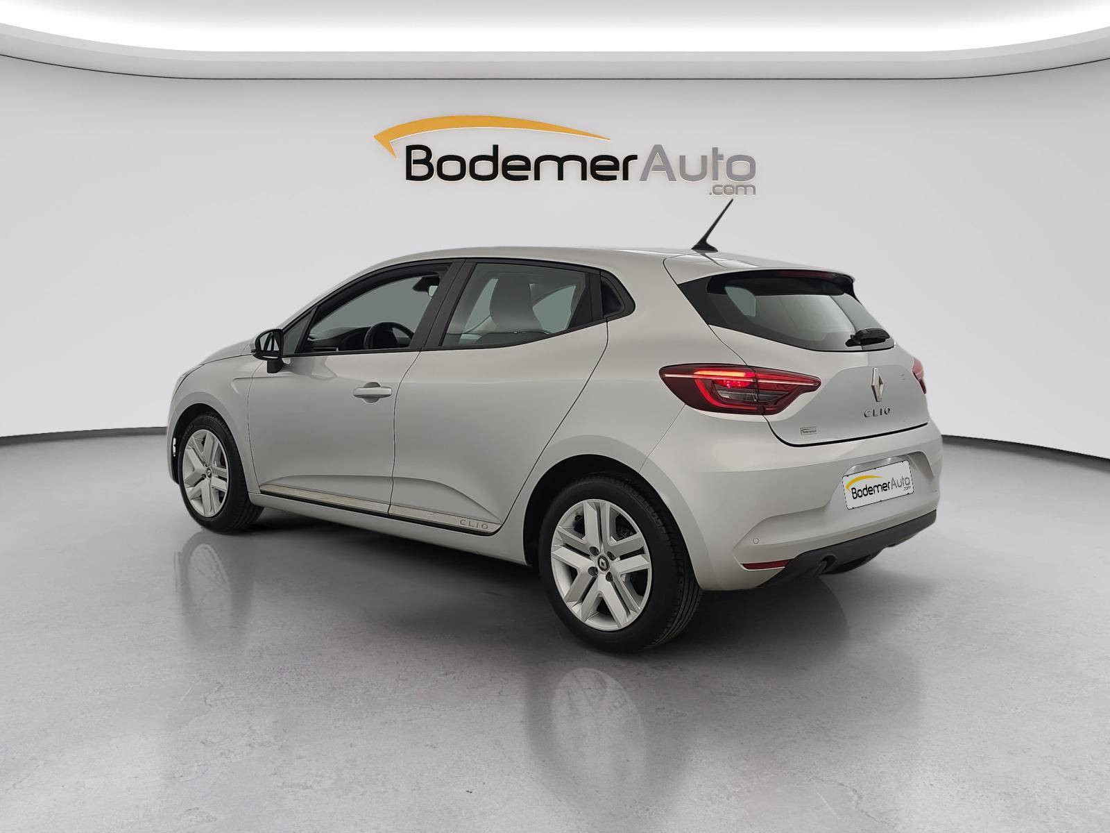 Vente en ligne Renault Clio 5 Clio TCe 90 - 21N au prix de 13 990 €