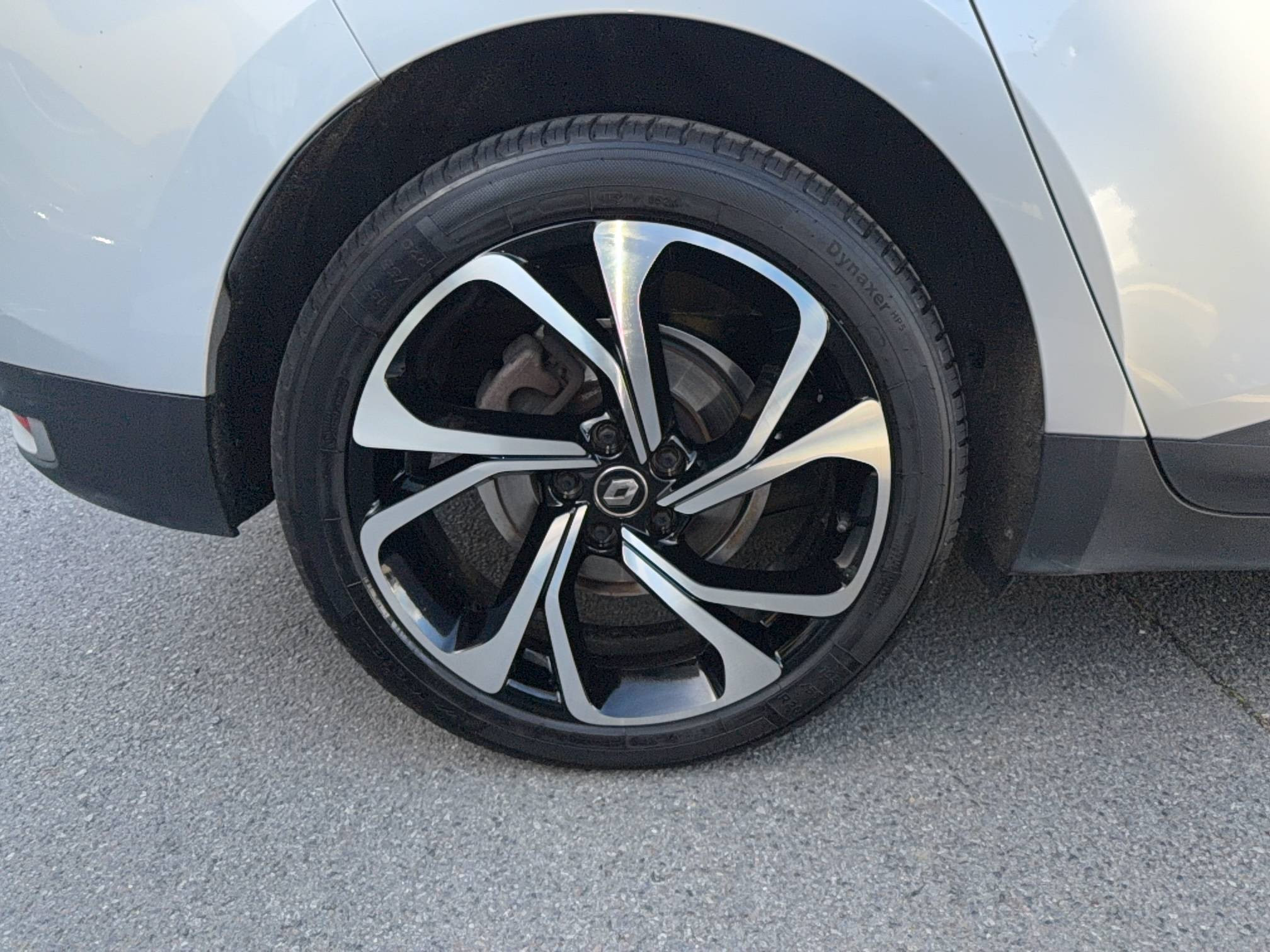Vente en ligne Renault Grand Scenic 4 Grand Scenic Blue dCi 120 EDC au prix de 14 490 €