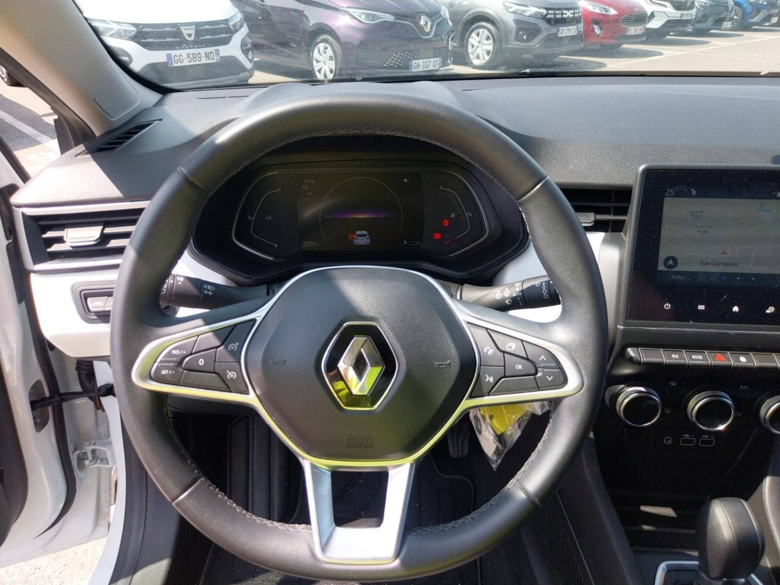Vente en ligne Renault Clio 5 Clio E-Tech full hybrid 145 au prix de 15 690 €
