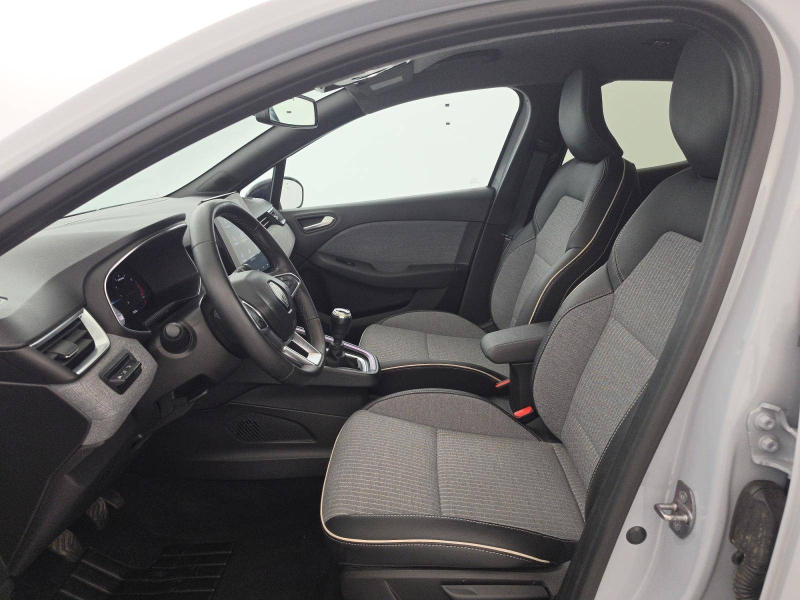 Vente en ligne Renault Clio 5 Clio TCe 90 au prix de 16 390 €