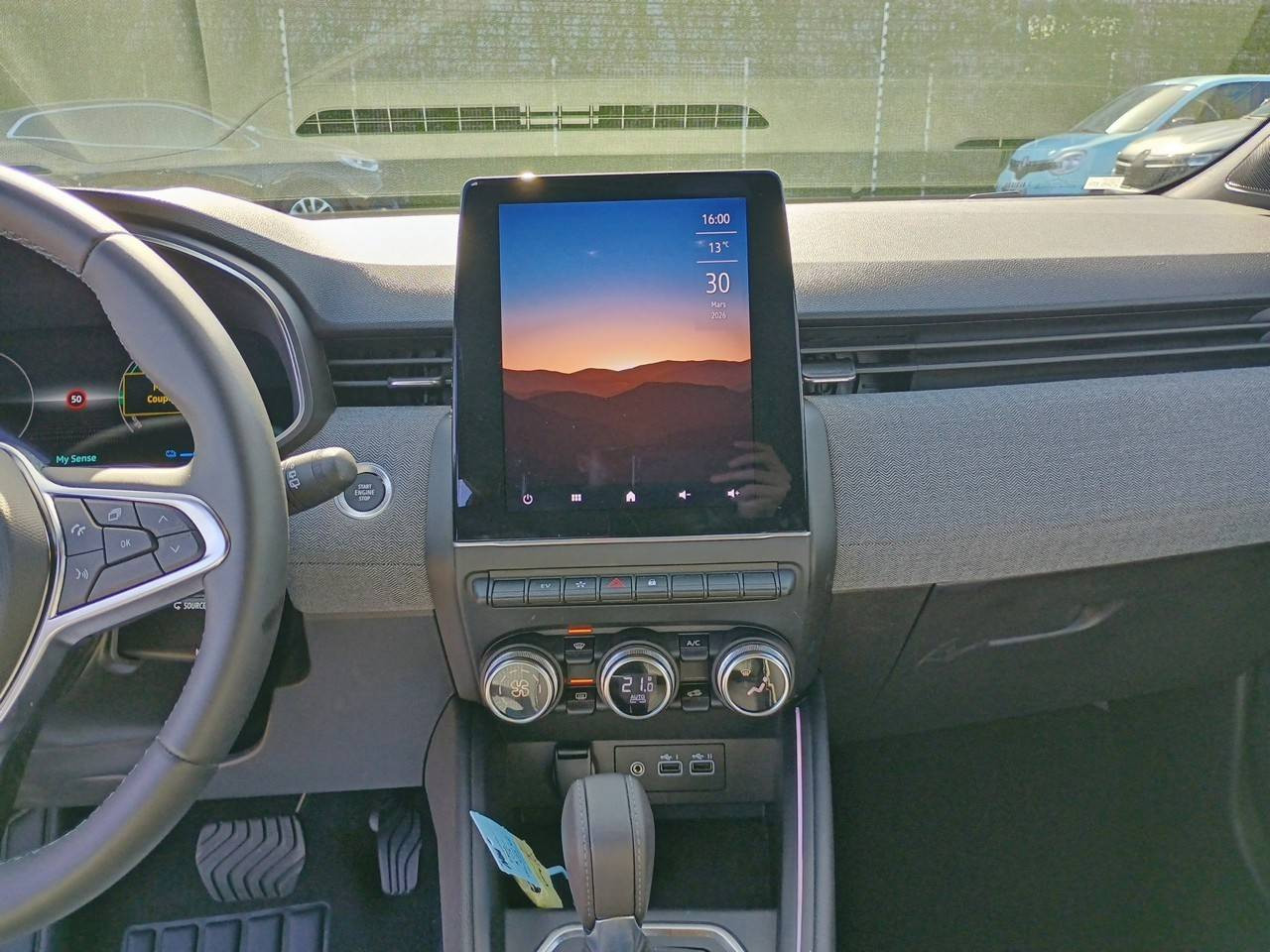 Vente en ligne Renault Clio 5 Clio E-Tech full hybrid 145 ch GSR2 au prix de 22 990 €