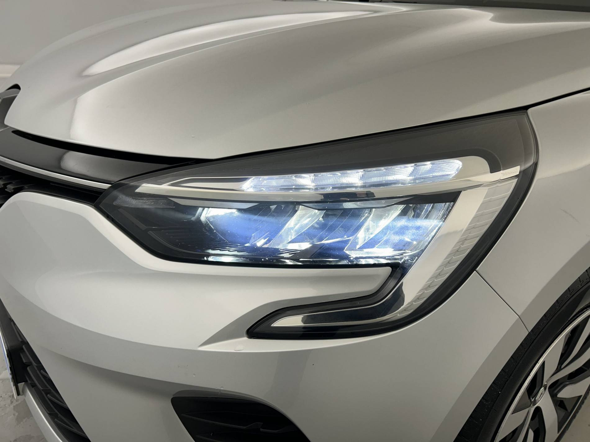 Vente en ligne Renault Clio 5 Clio TCe 90 au prix de 13 490 €