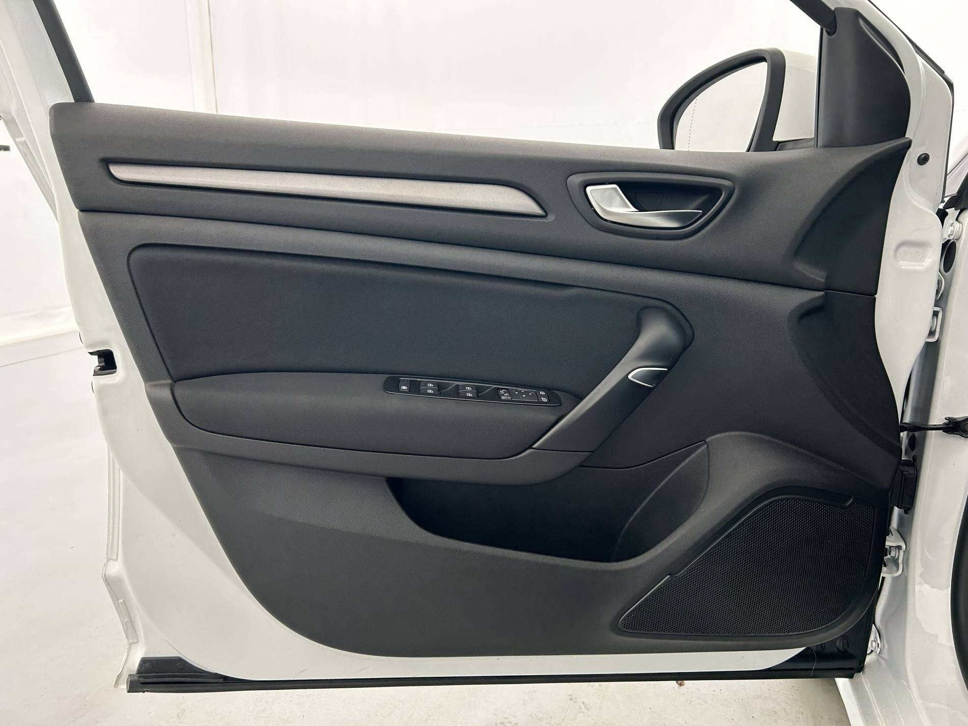 Vente en ligne Renault Megane 4 Estate  Blue dCi 115 au prix de 18 990 €