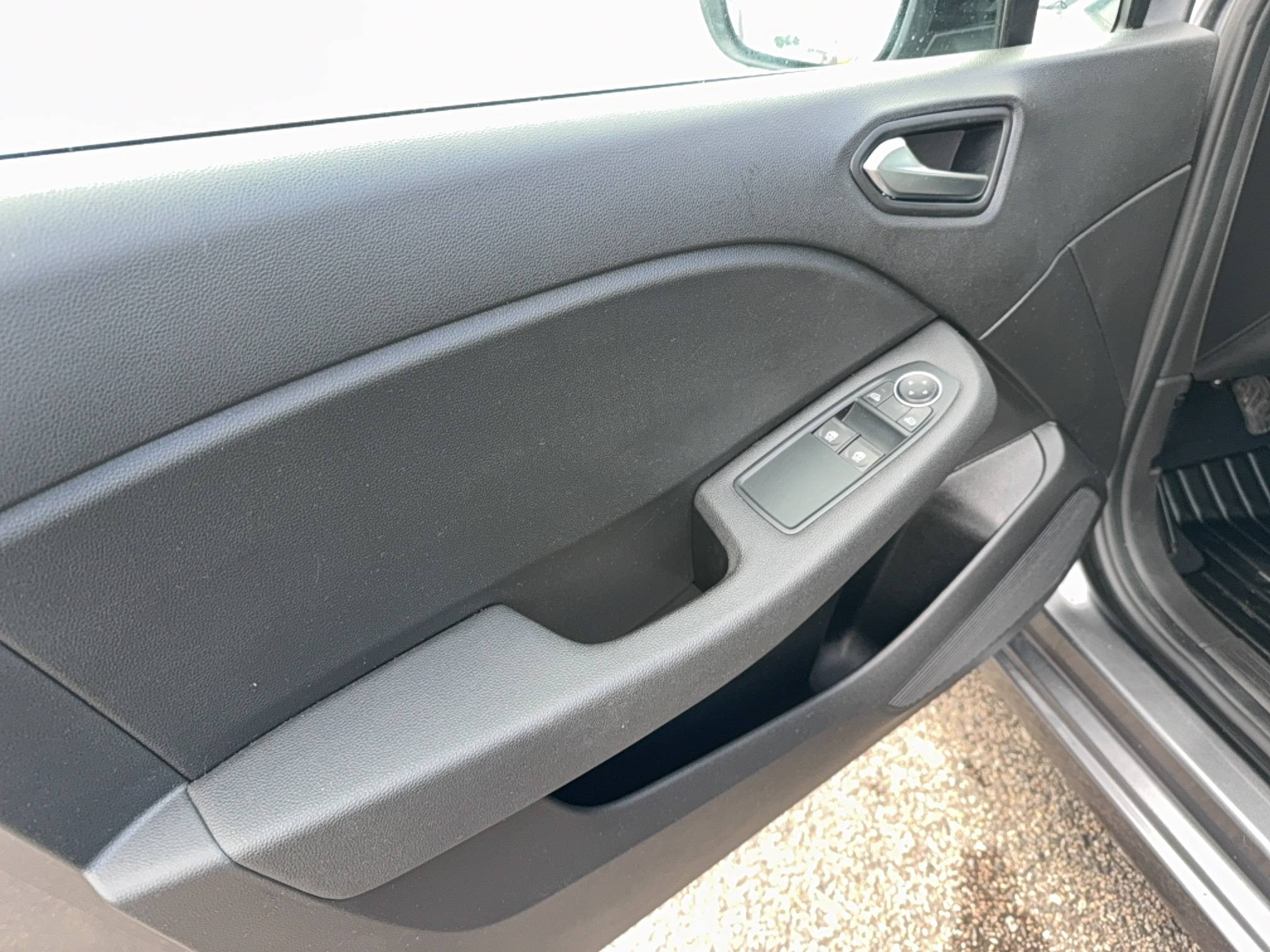 Vente en ligne Renault Clio 5 Clio dCi 100 au prix de 13 990 €