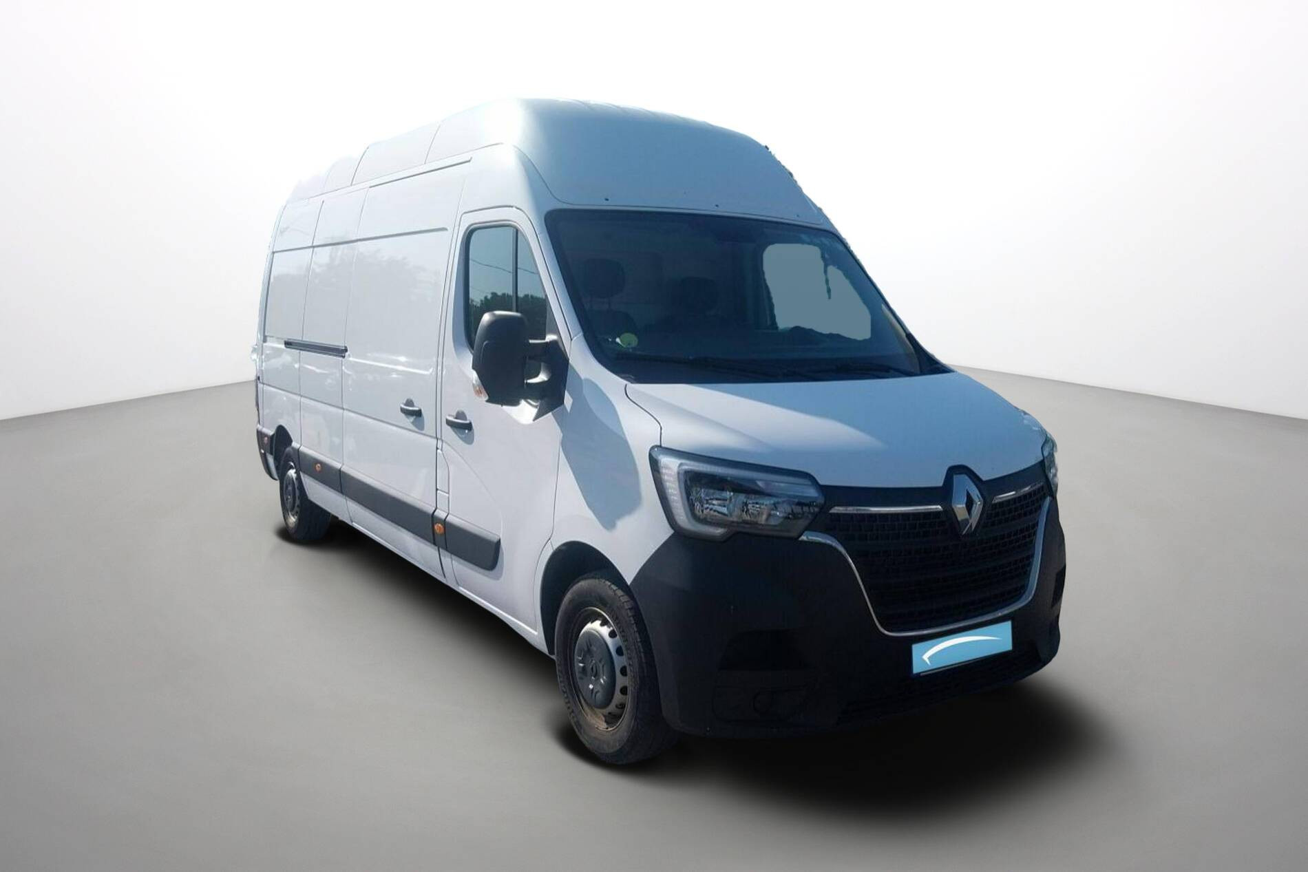 Vente en ligne Renault Master Fourgon MASTER FGN TRAC F3500 L3H3 BLUE DCI 135 au prix de 28 990 €